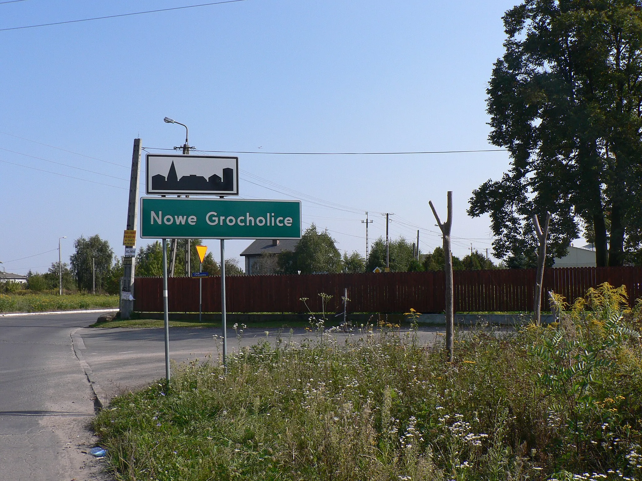Photo showing: Nowe Grocholice, wjazd z Michałowic