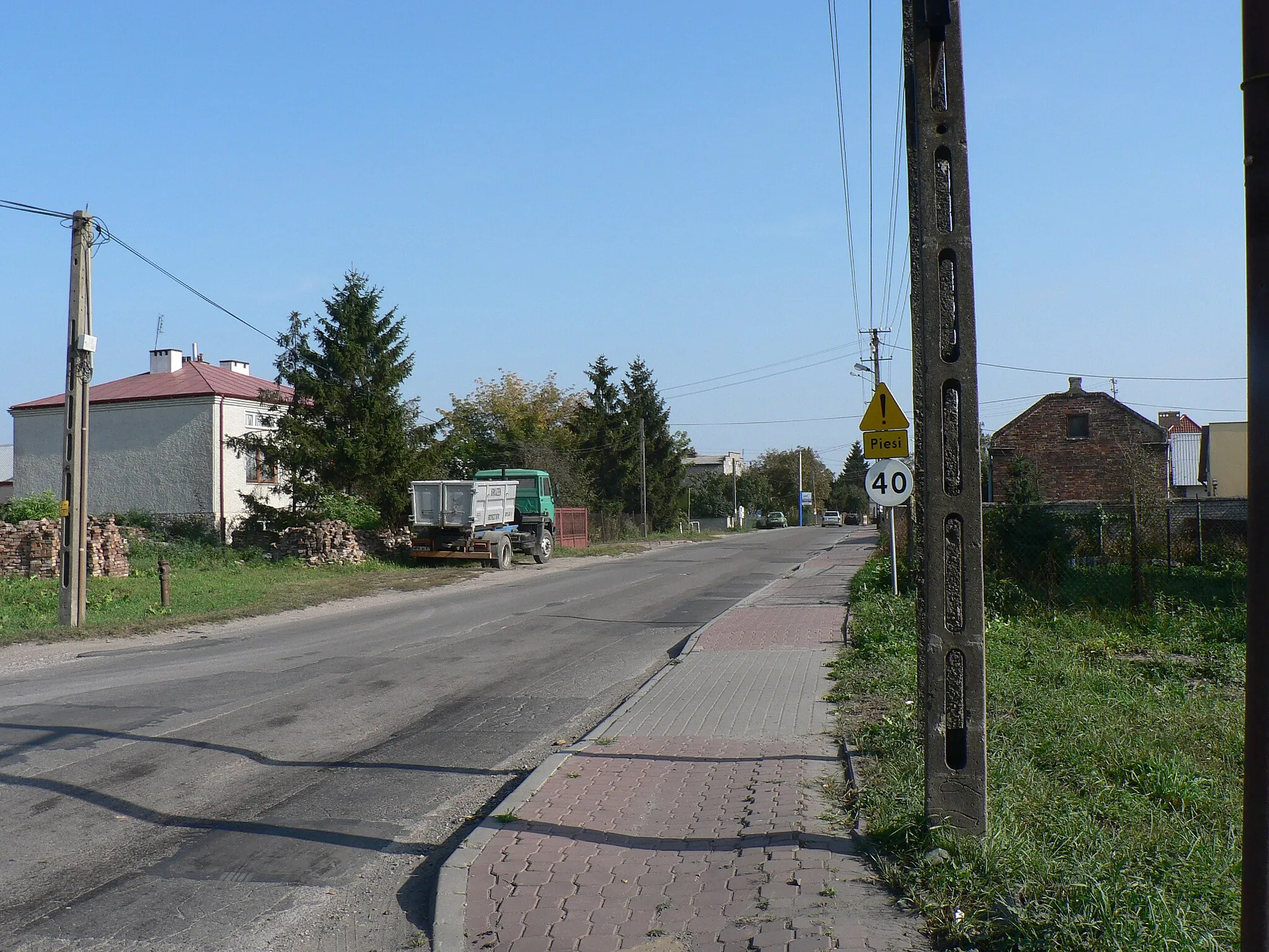 Photo showing: Opacz Mała, ulica Targowa