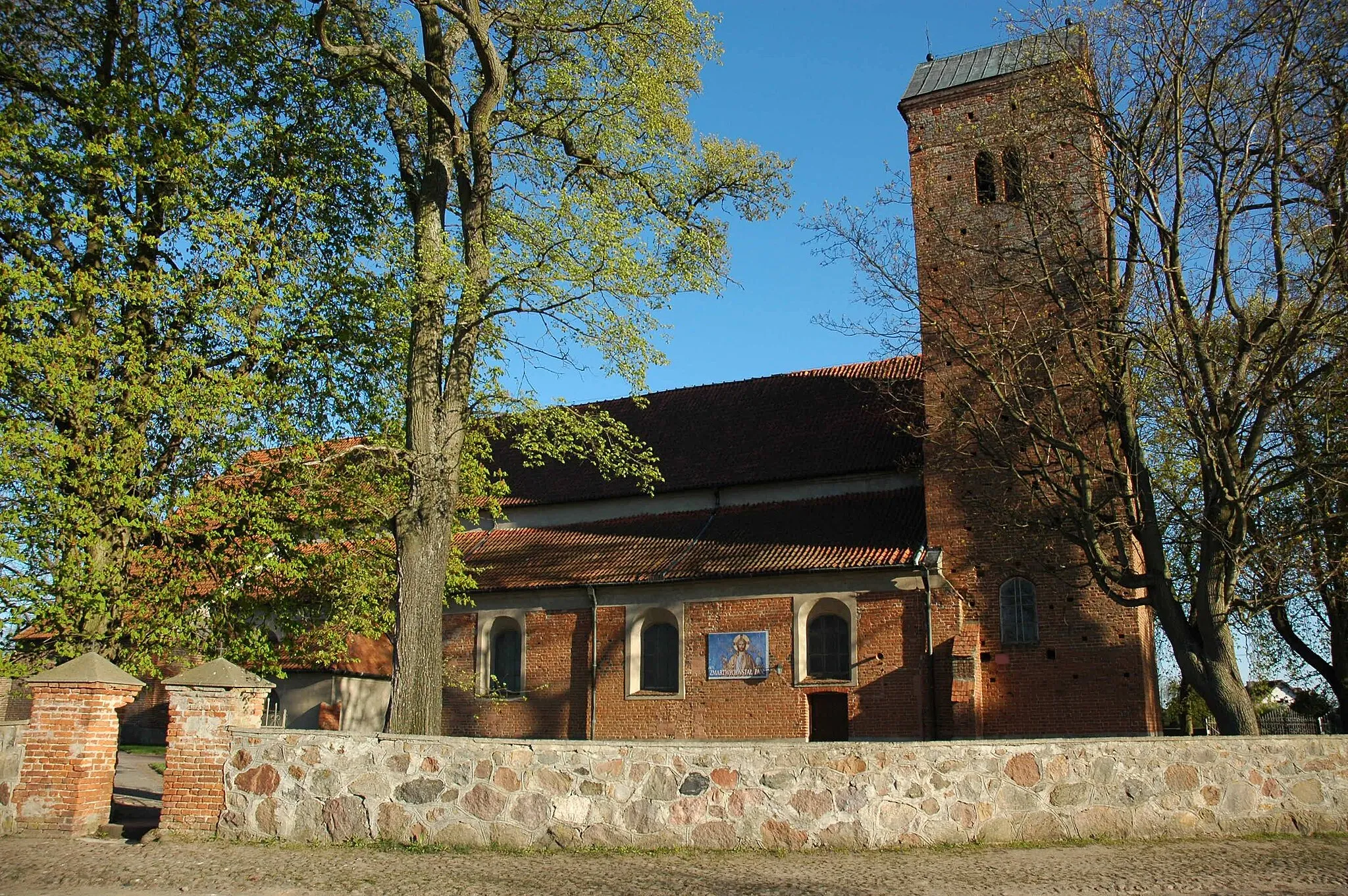 Photo showing: The church of the Holy Trinity in Winnica