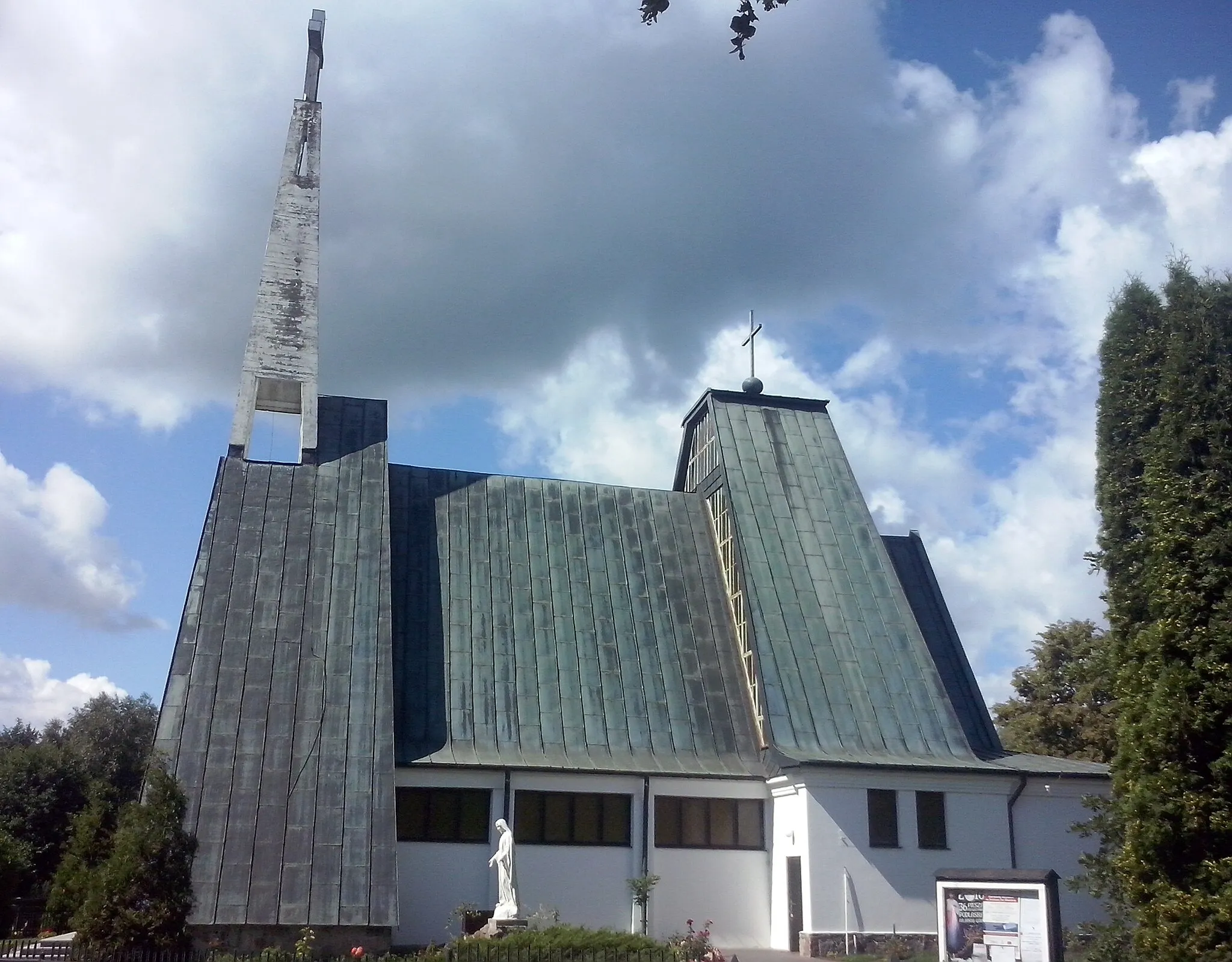 Photo showing: Zabieżki (gm. Celestynów, pow. Otwock) - kościół Matki Bożej Częstochowskiej