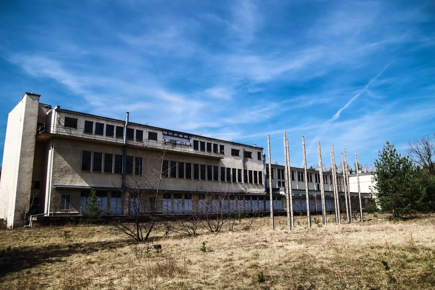 Photo showing: Budynek główny Radiostacji Leszczynka. Fot z 2017 r.