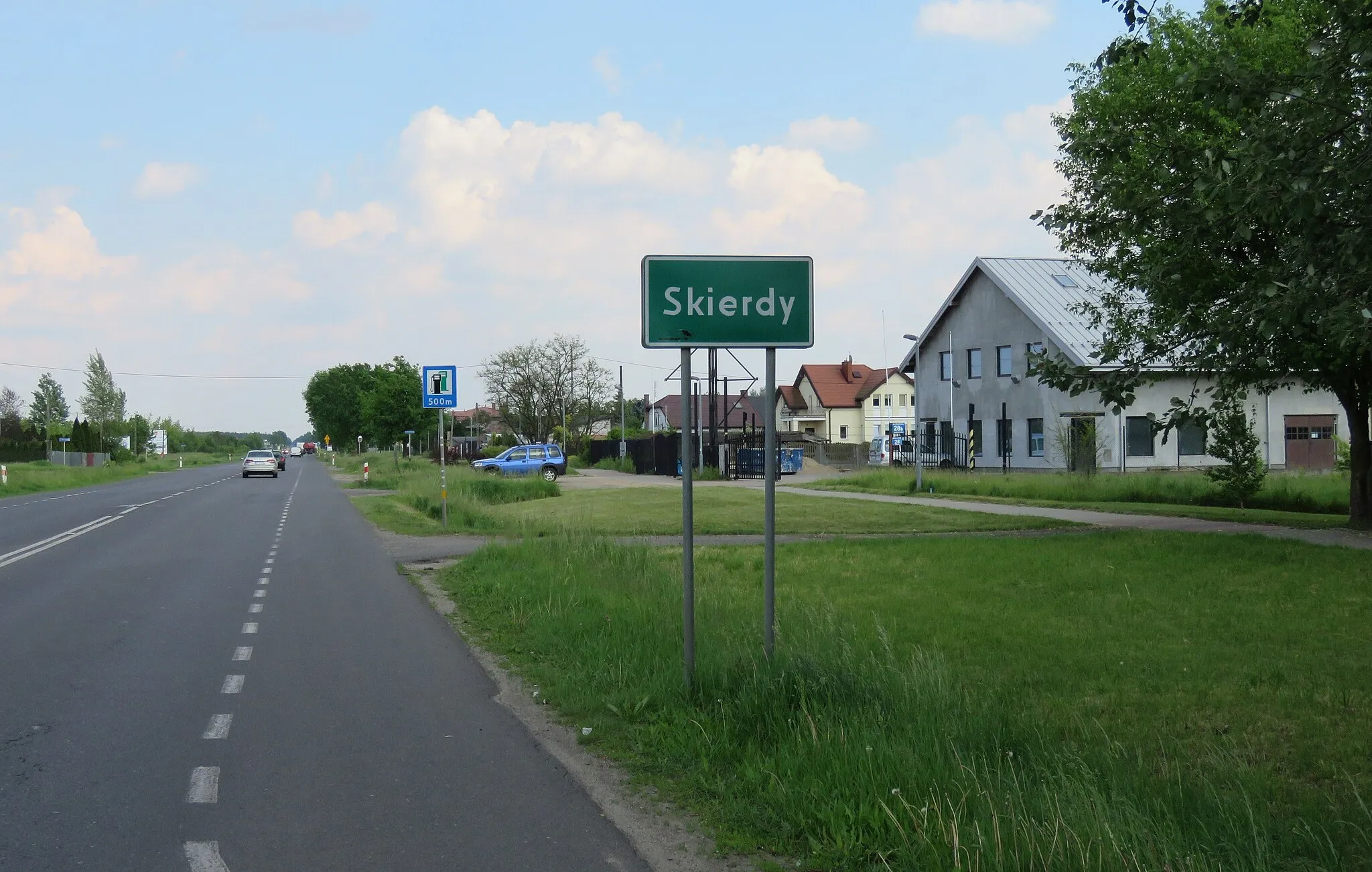 Photo showing: Skierdy