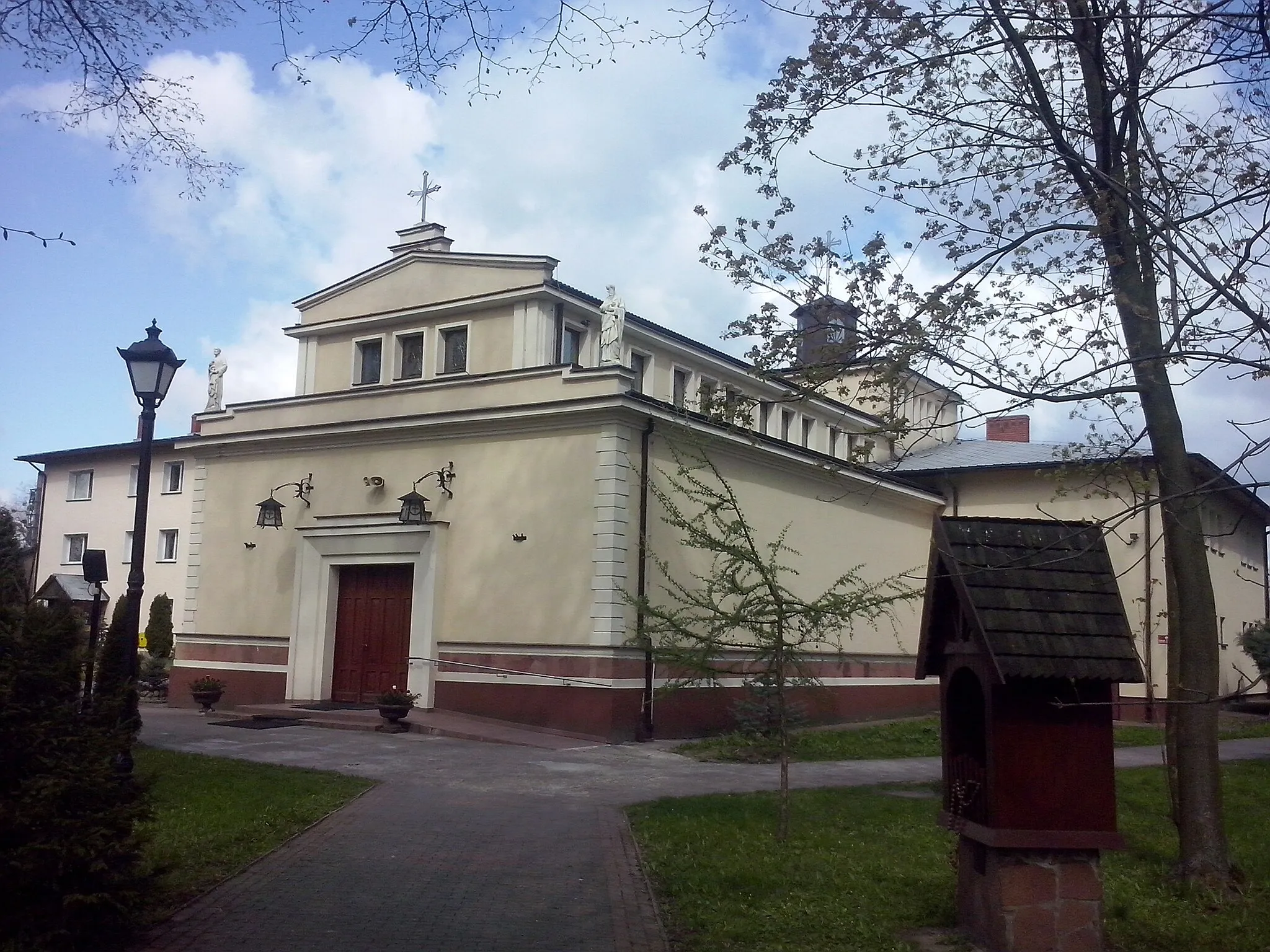 Photo showing: Łaźniew (gm. Błonie, pow. warszawski zachodni) - kościół Św. Antoniego Padewskiego