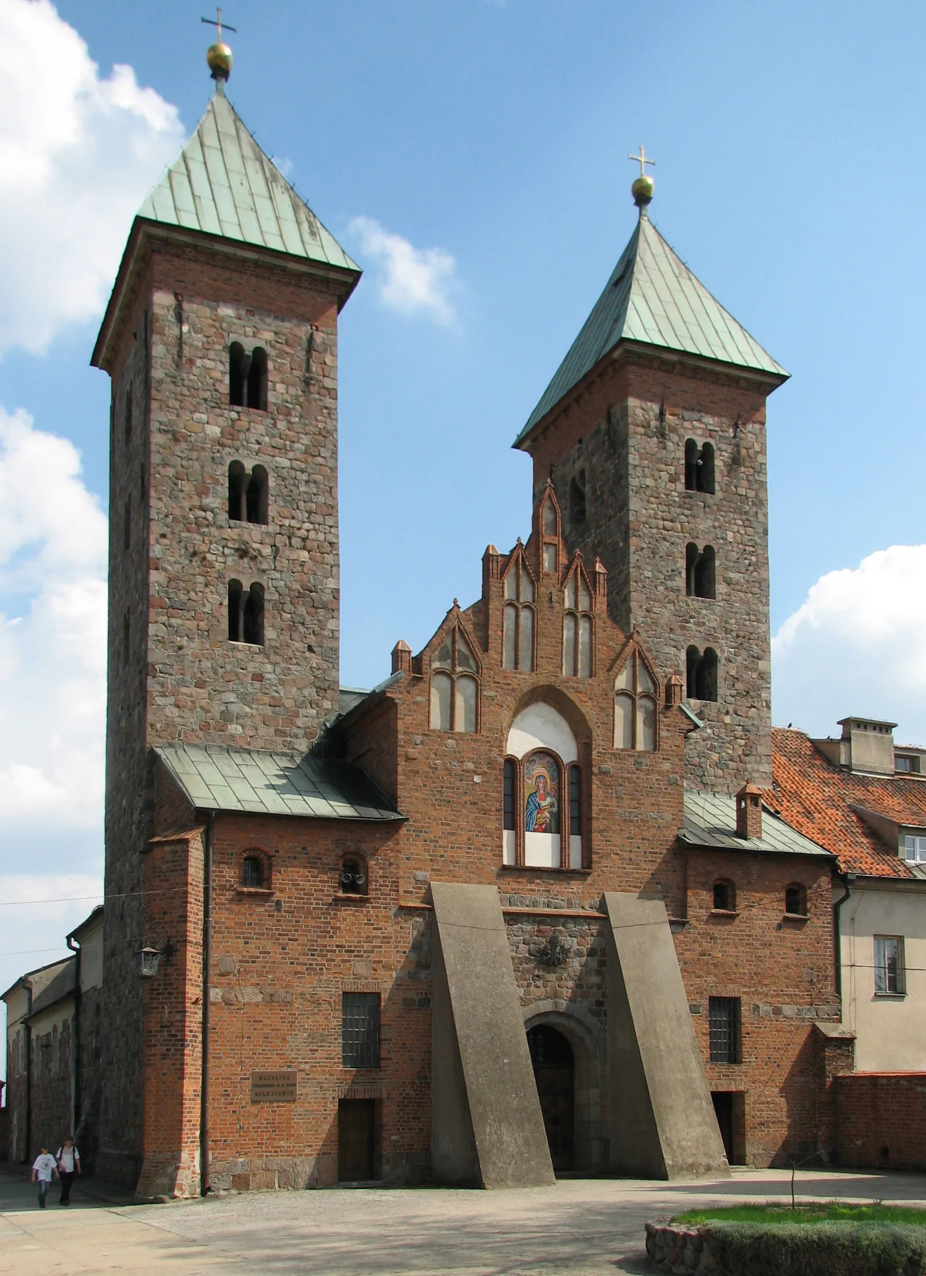 Photo showing: Romanesque church in Czerwińsk nad Wisłą.