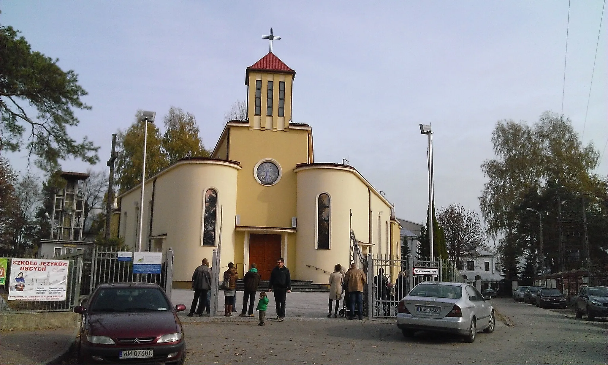 Photo showing: Sulejówek Miłosna - kościół Przemienienia Pańskiego