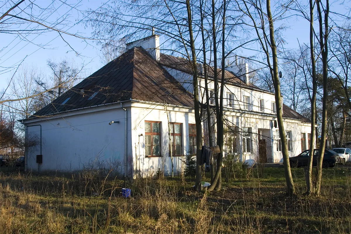 Photo showing: Dawna szkoła w Gościeńczycach