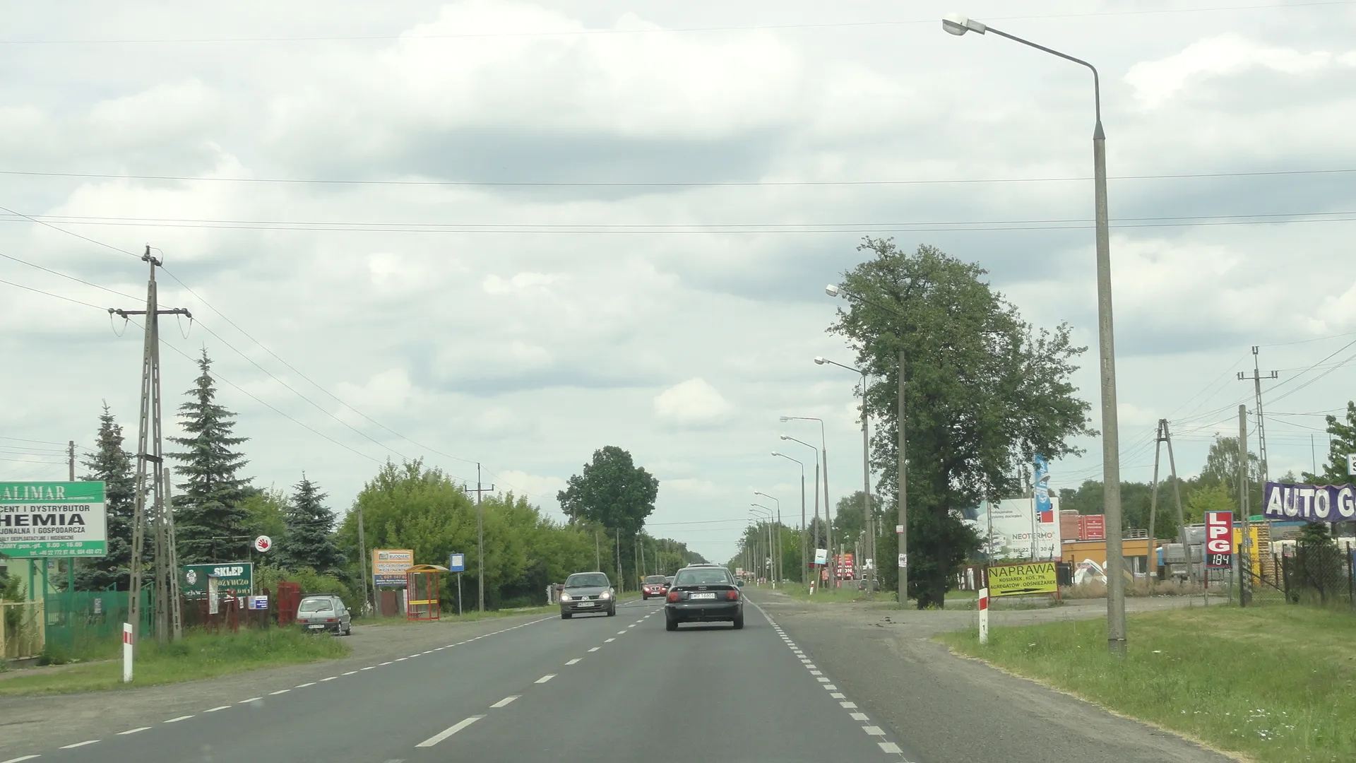 Photo showing: Ulica Warszawska w Michałowie-Reginowie koło Legionowa.