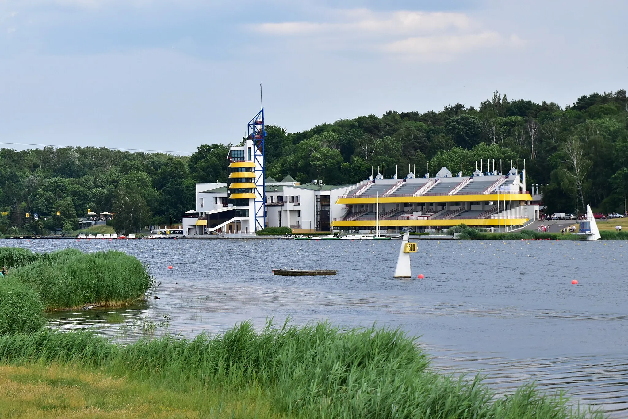 Photo showing: View to the southeast over Lake Malta in Poznań to the spectator stands.