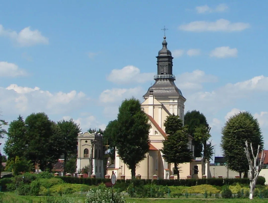 Photo showing: Koźminek, Kalisz County. Parish church of Saint John.Built about 1400, later rebuilt many times.