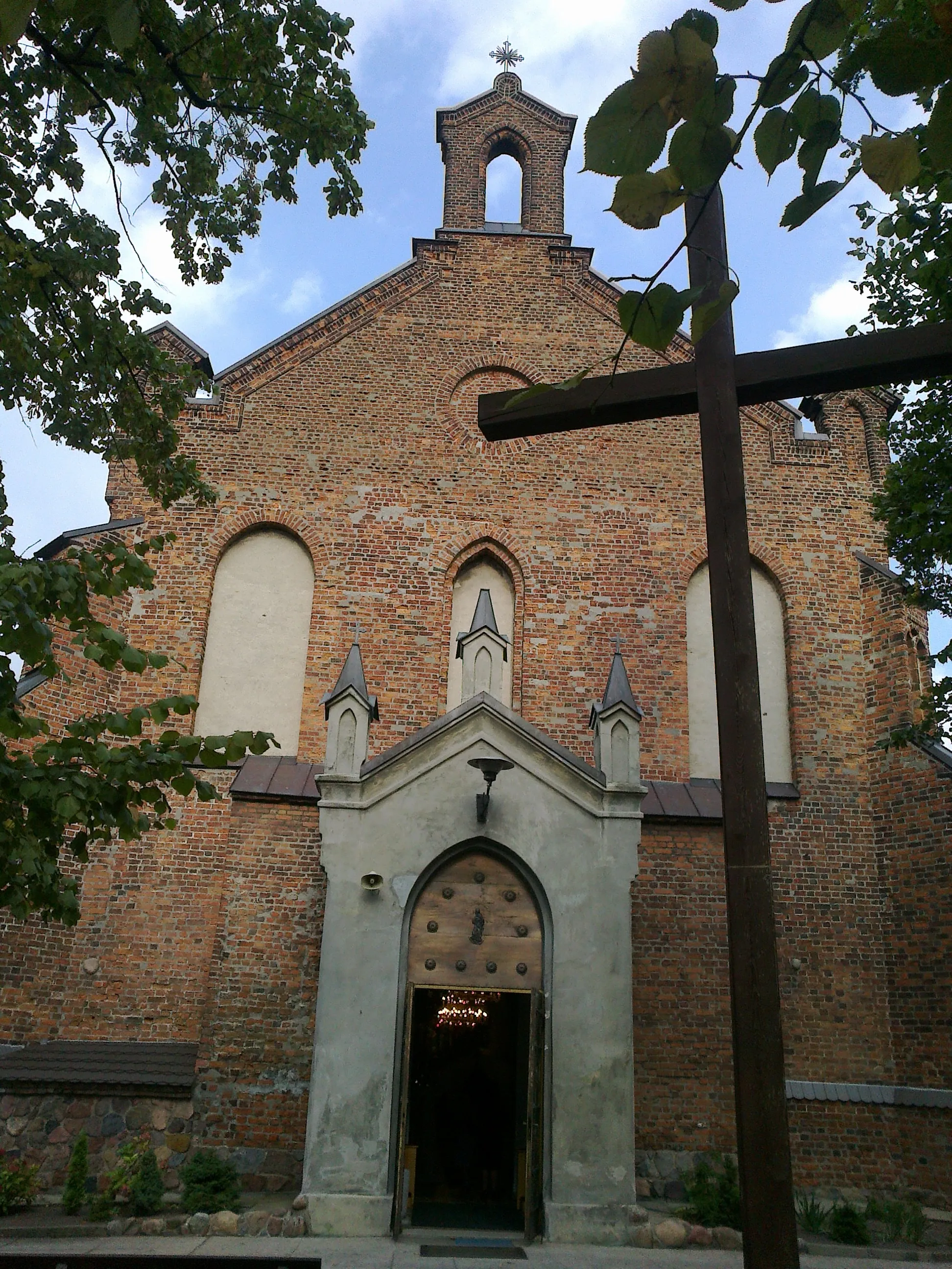 Photo showing: Kościół Wniebowzięcia Najświętszej Maryi Panny w Radziejowie (Kujawy)