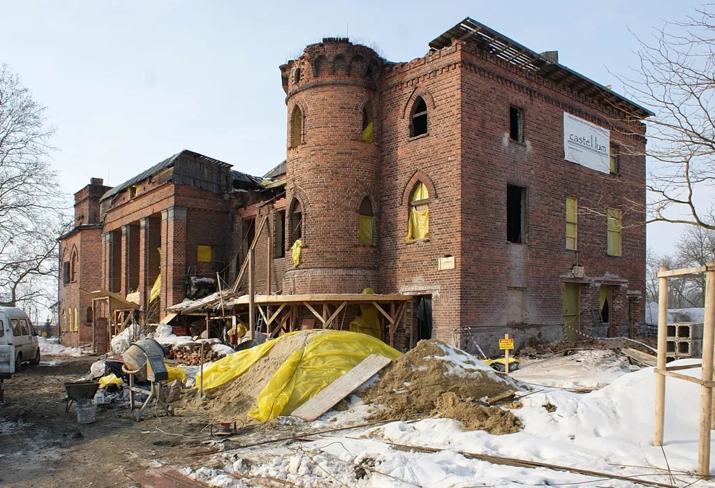 Photo showing: The facade of Jan Nepomucen Niemojewski palace