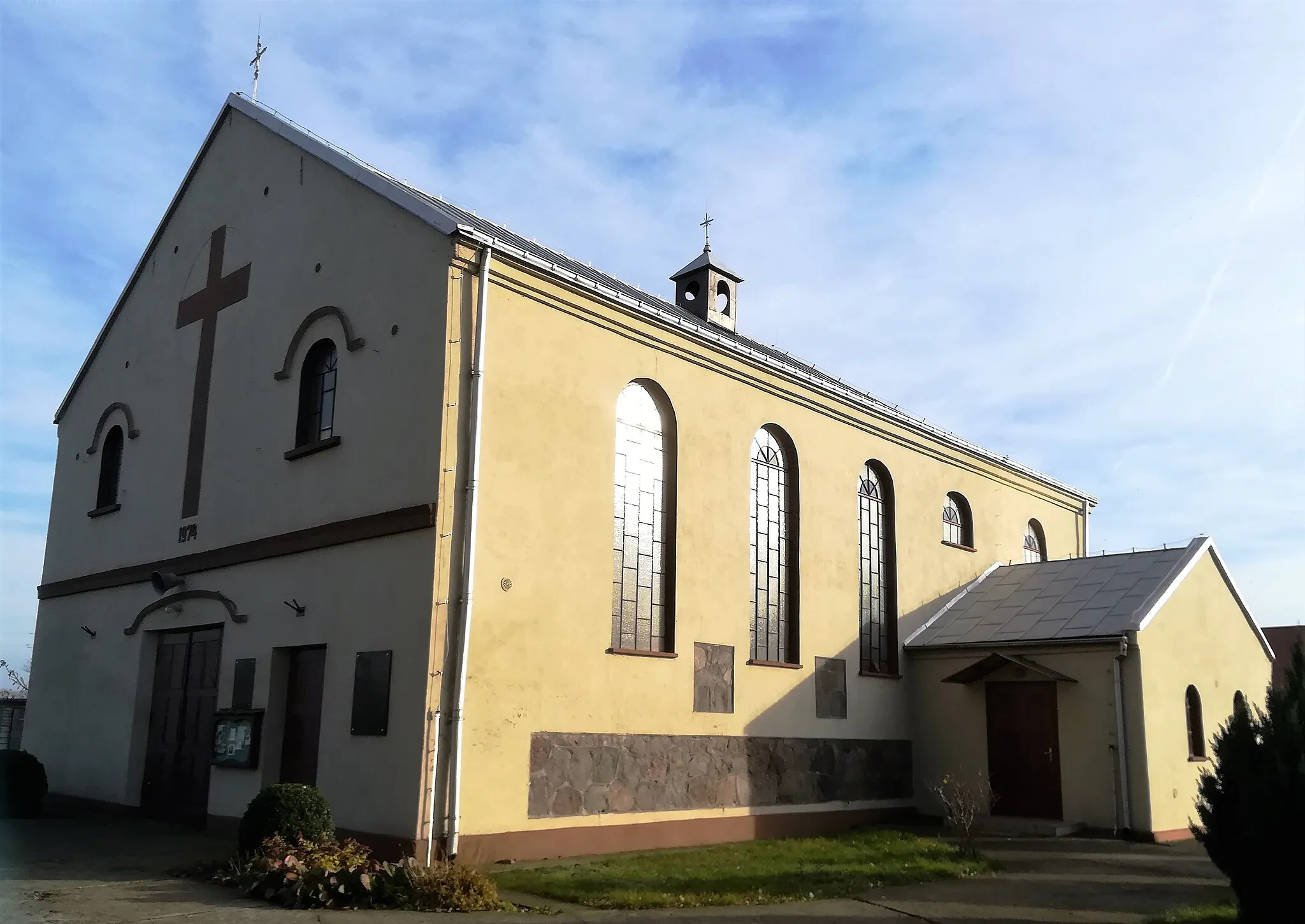 Photo showing: Kościół św. Macieja Ap. w Głuchowie - powiat turecki.