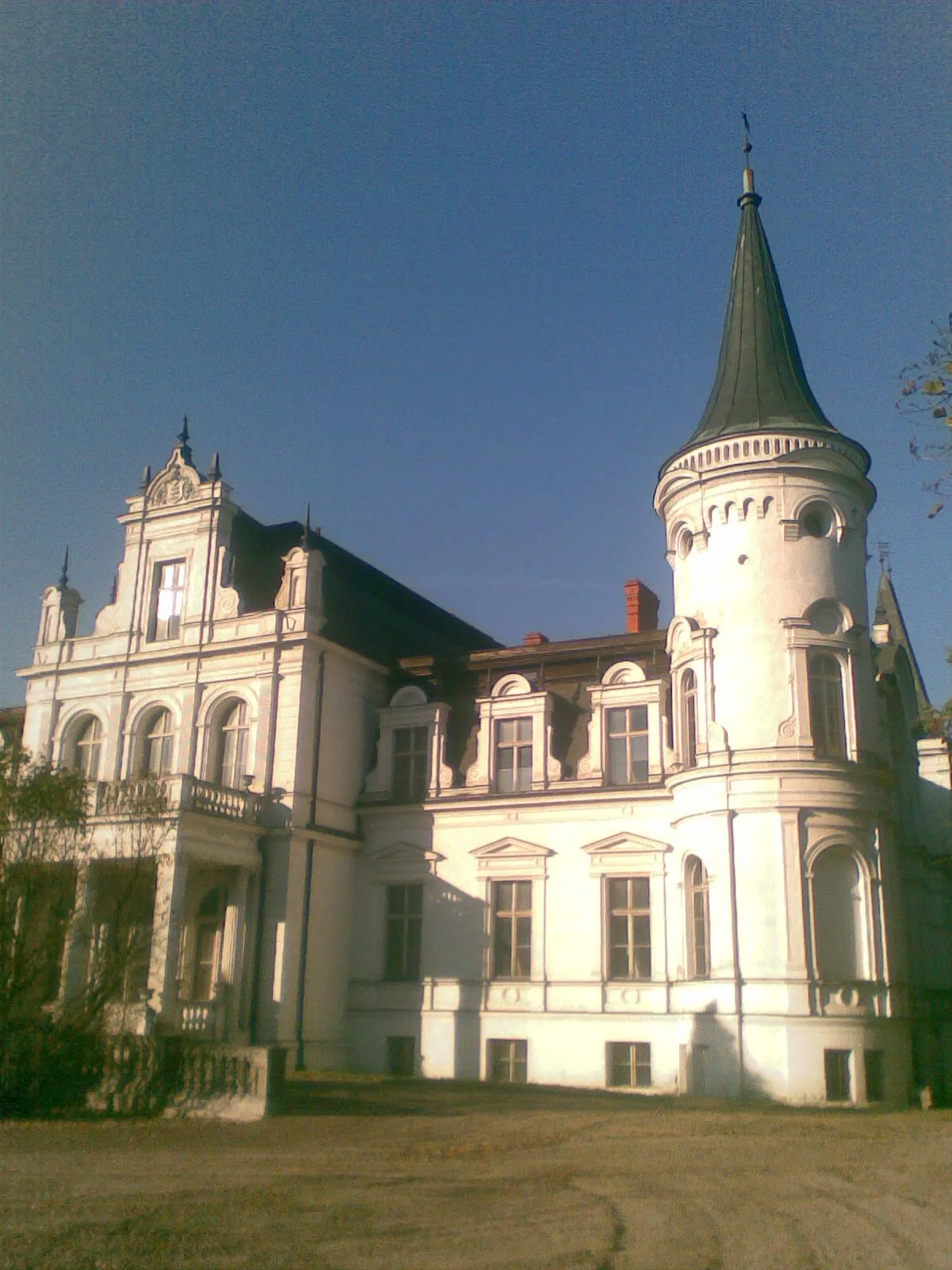 Photo showing: Posadowo, pałac
