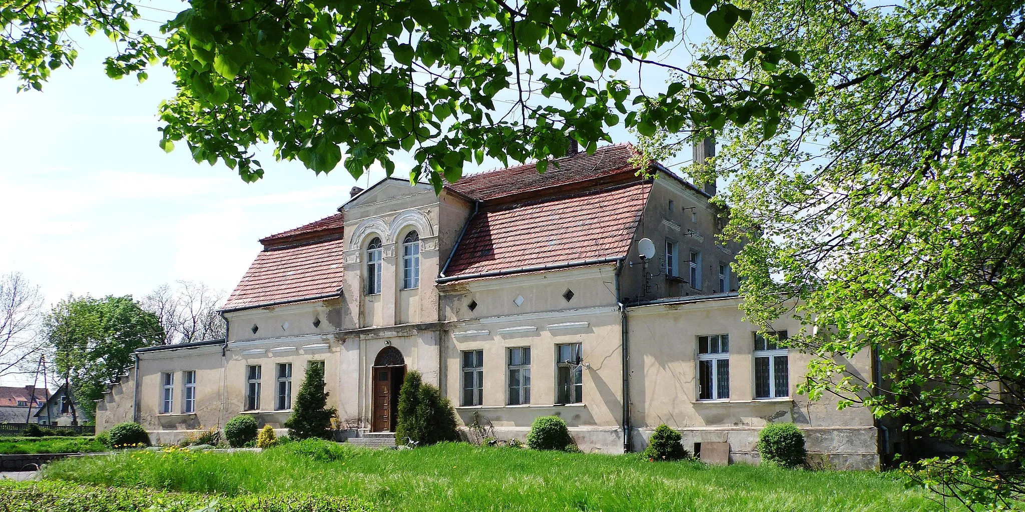 Photo showing: Manor house with 2 quarter of the nineteenth century Wydawy / municipality. Poniec / area. Leszno / province. Greater Poland / Poland