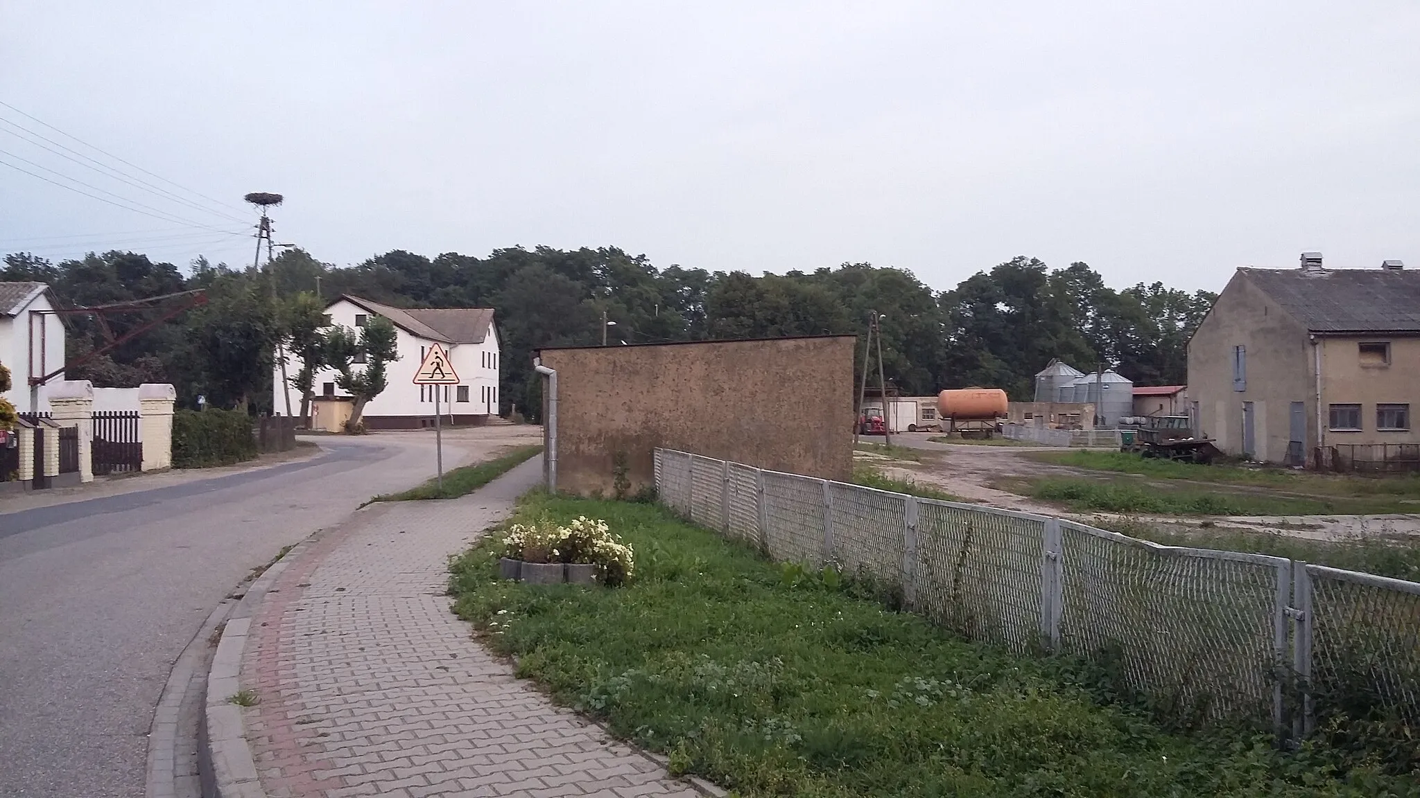Photo showing: Centrum wsi.