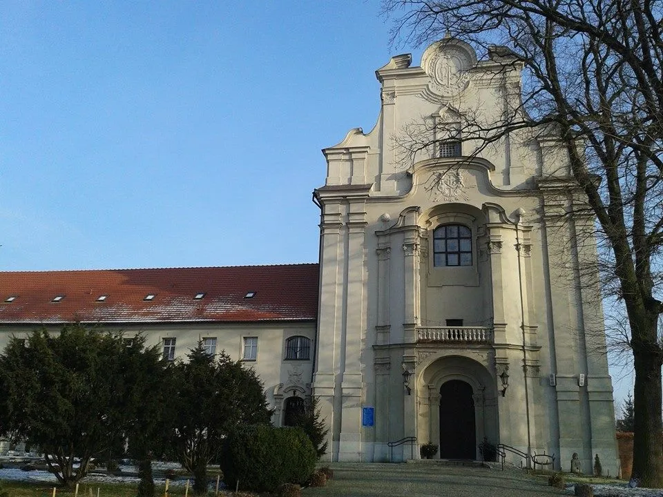 Photo showing: Saint Valentine church in Osieczna