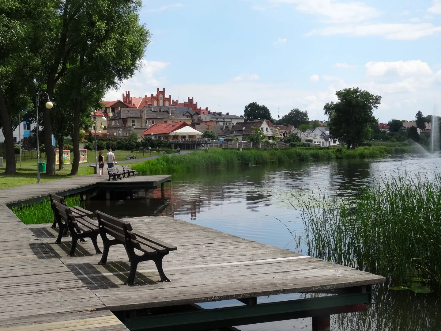 Photo showing: Widok z promenady nad jeziorem Miejskim w Złotowie