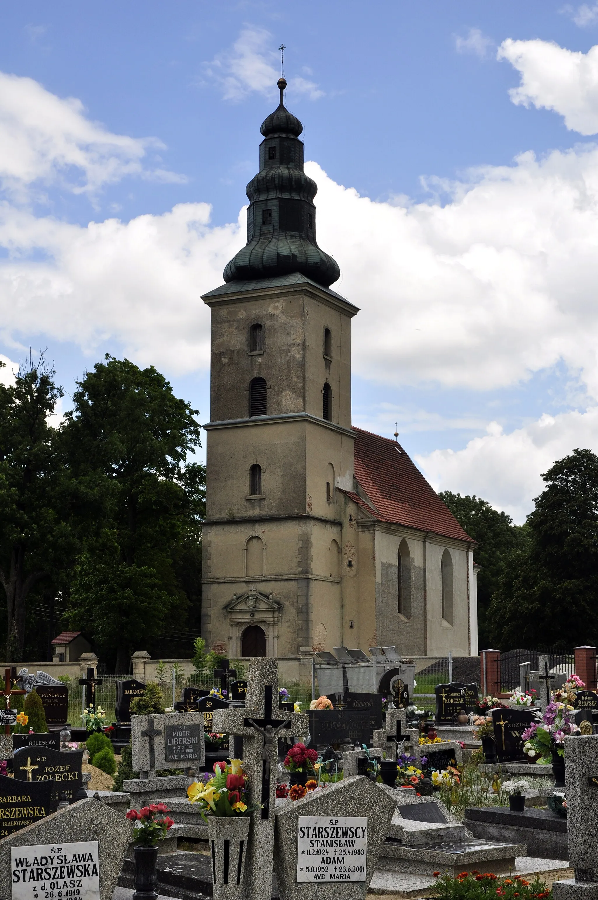 Photo showing: Runowo, kościół par. p.w. Świętej Trójcy, 1606