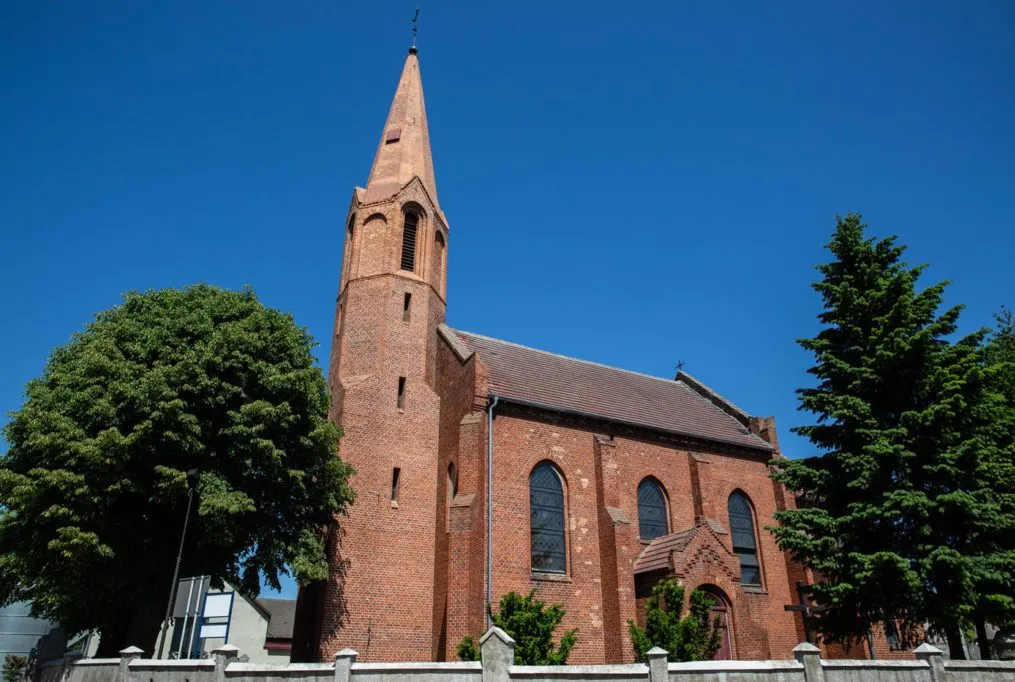 Photo showing: Radawnica  kościół parafialny pw. św. Barbary