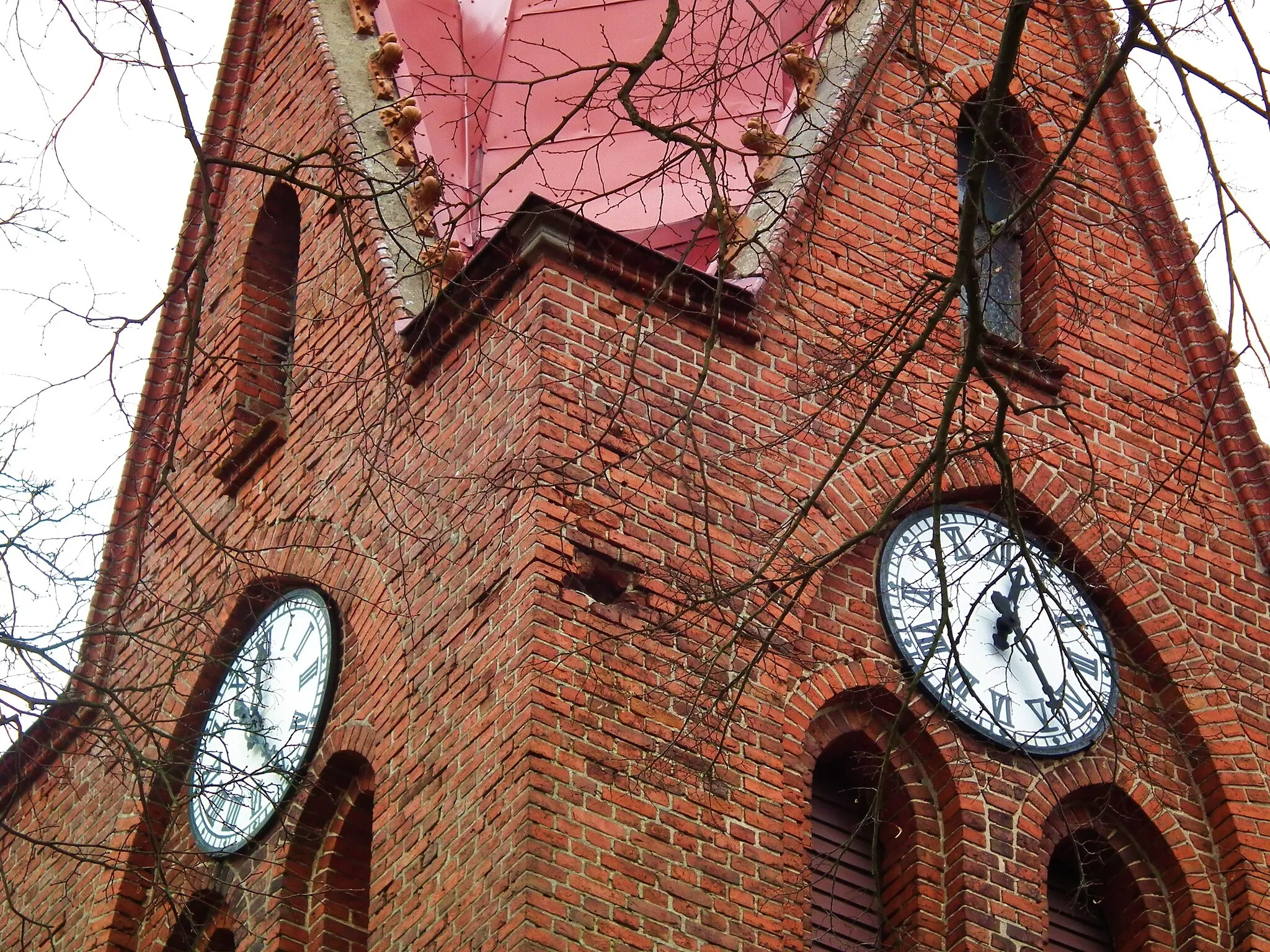 Photo showing: Kościół Wniebowstąpienia Pana Jezusa w Łomczewie.