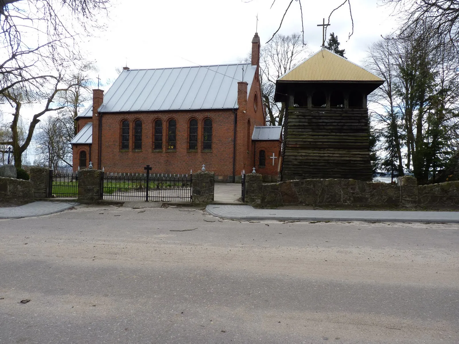 Photo showing: Kościół w Krostkowie