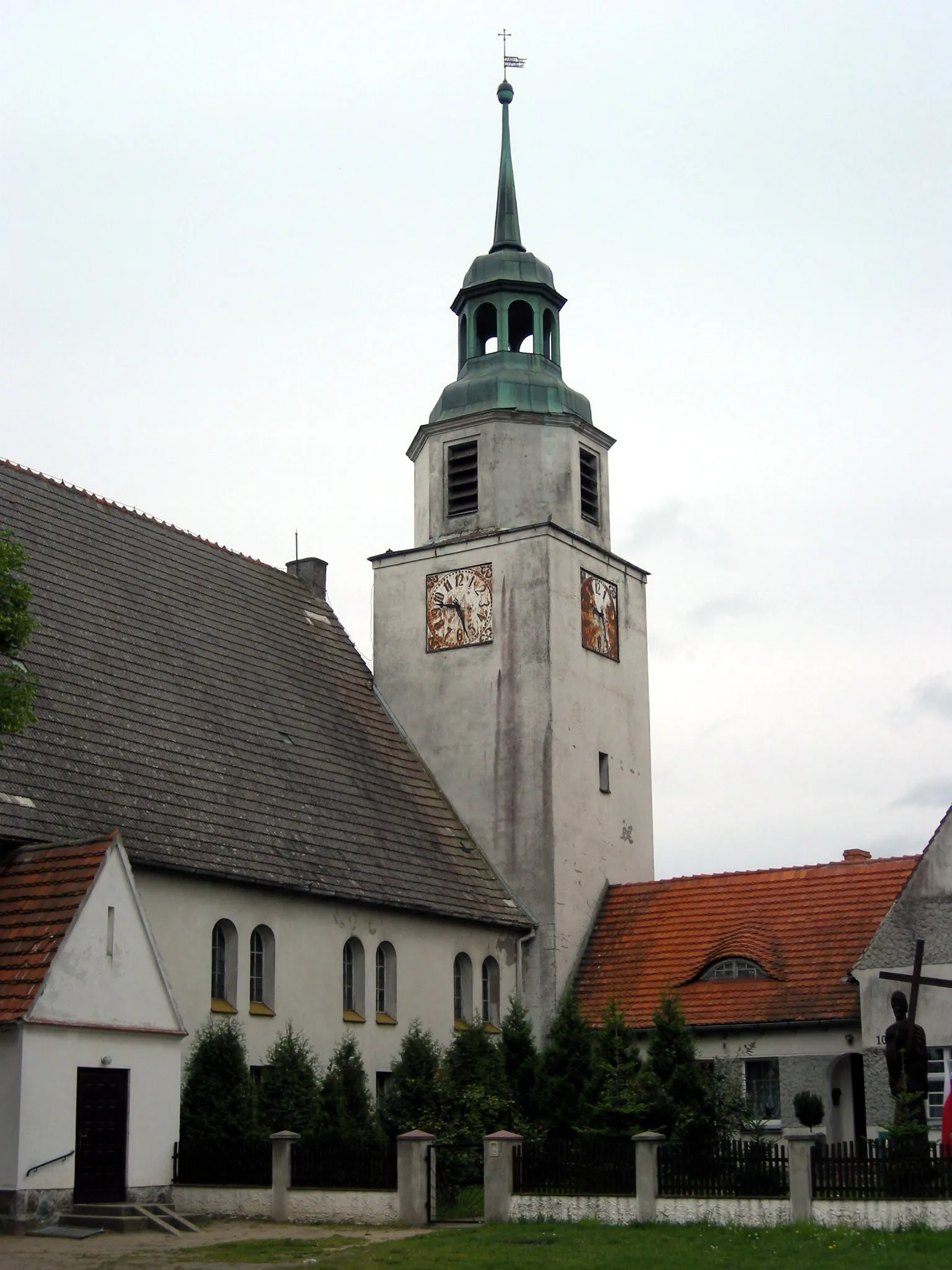 Photo showing: The church in Kęsowo, Poland.