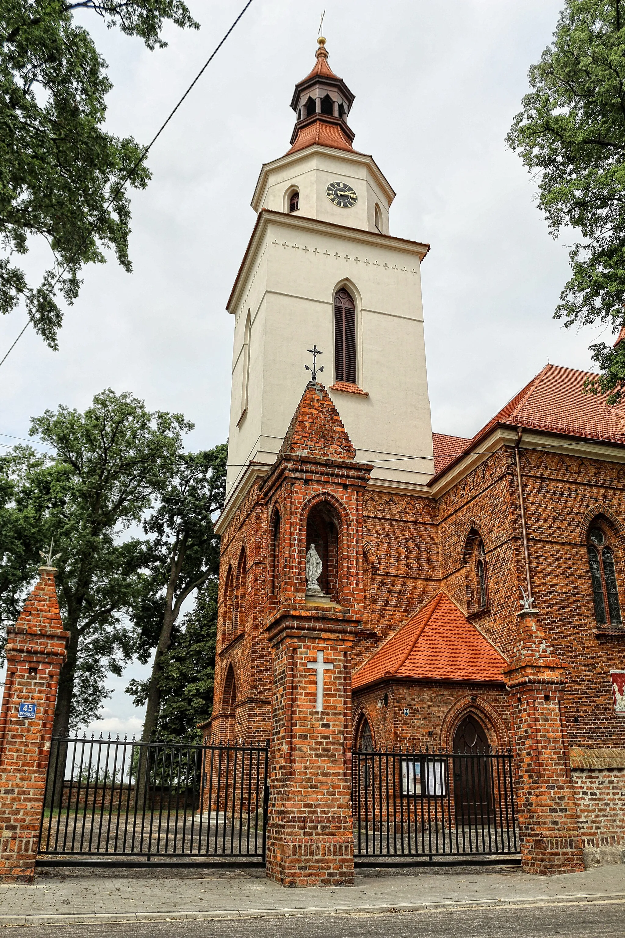 Photo showing: Wyskoć, wieża kościoła