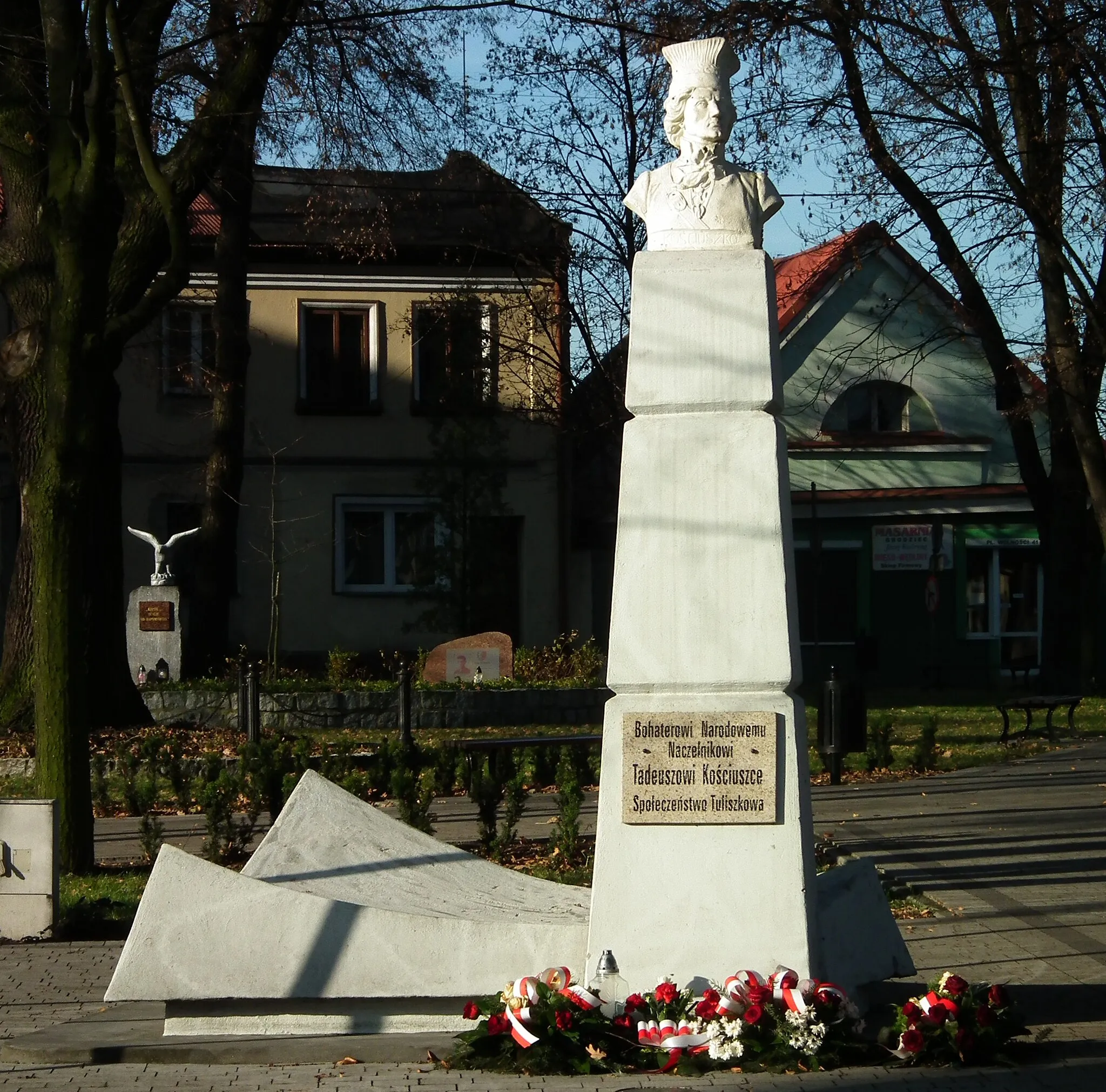 Photo showing: Pomnik Tadeusza Kościuszki na rynku w Tuliszkowie.