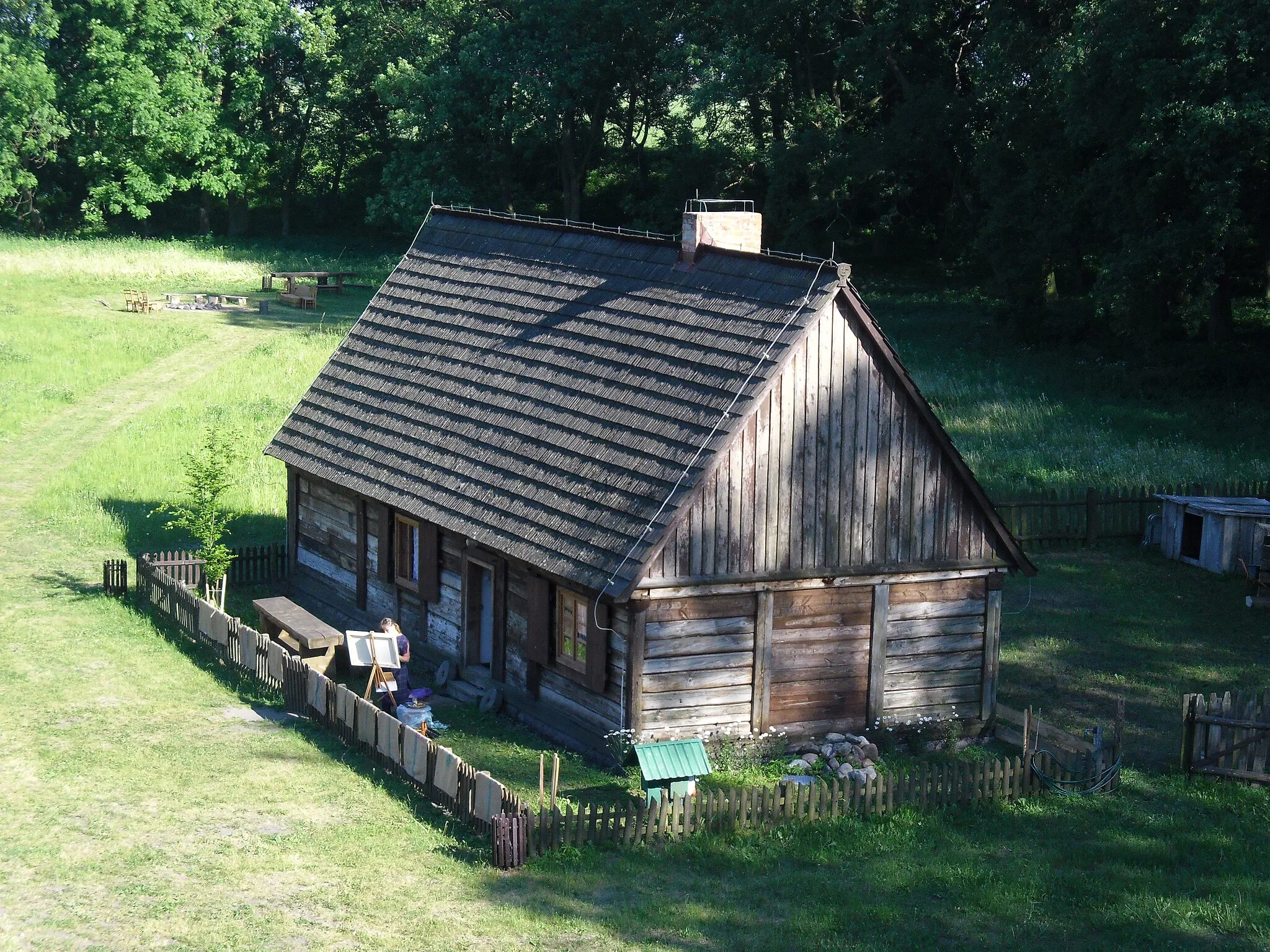 Photo showing: Castle in Grzybowo - Early medieval Grzybowo (Voivodeship, Wrzesinski county, municipality of September). Castle was founded in the early tenth century. He was surrounded by a shaft measuring 16 m in height.