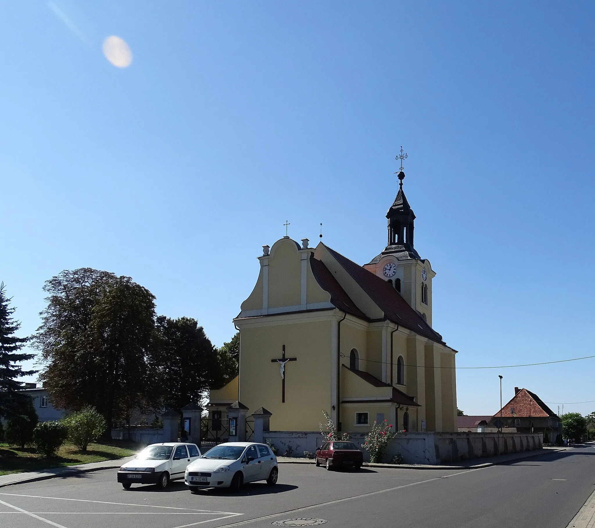 Photo showing: Mieszków, Jarocin county, Poland. Parish church from 1767.
