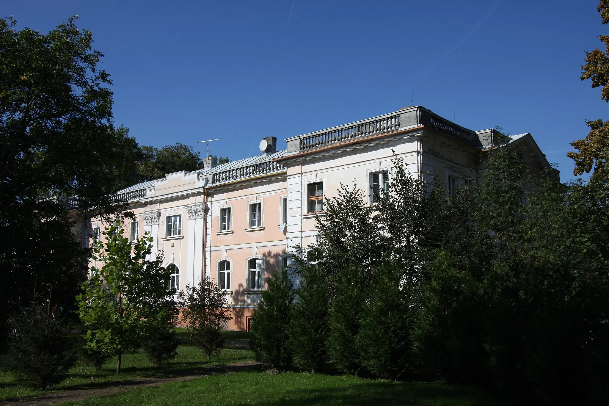 Photo showing: Michorzewo, pałac, mur., 1914