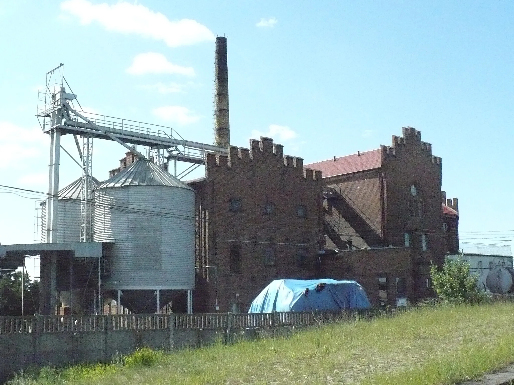 Photo showing: Distillary in Marzenin