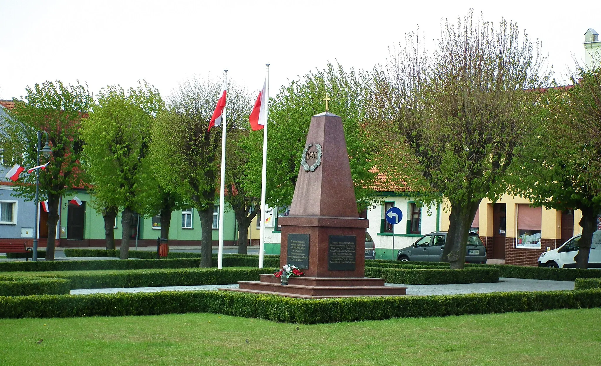 Photo showing: Pomnik ofiar nazizmu niemieckiego w Książu Wlkp. na Rynku.