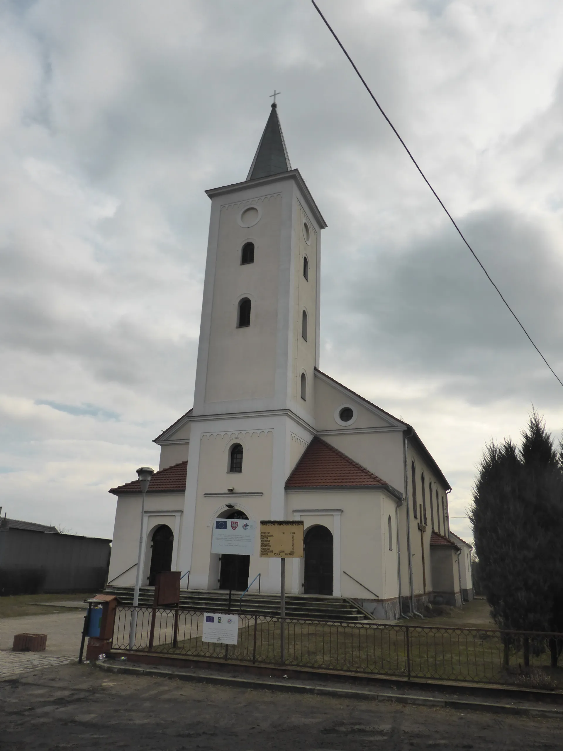 Photo showing: Kościół Najświętszego Serca Pana Jezusa w Jabłonnie
