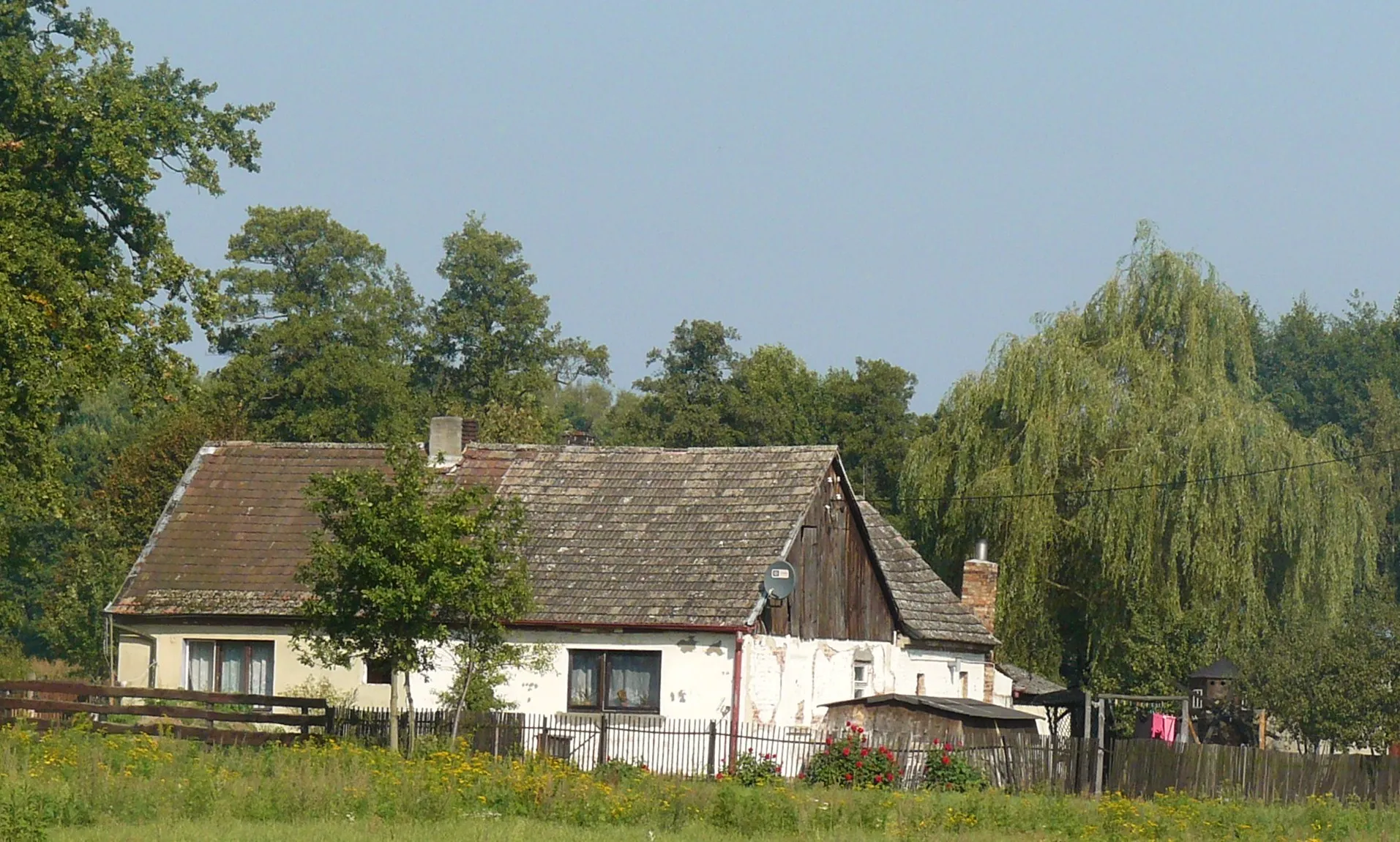 Photo showing: Zabudowa Cichej Góry (wsi olęderskiej).