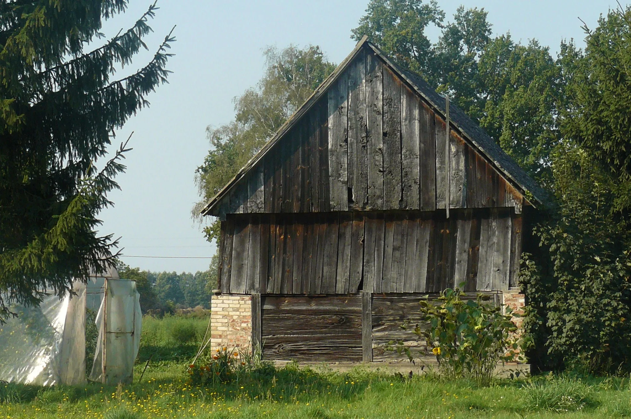 Photo showing: Zabudowa Cichej Góry (wsi olęderskiej).