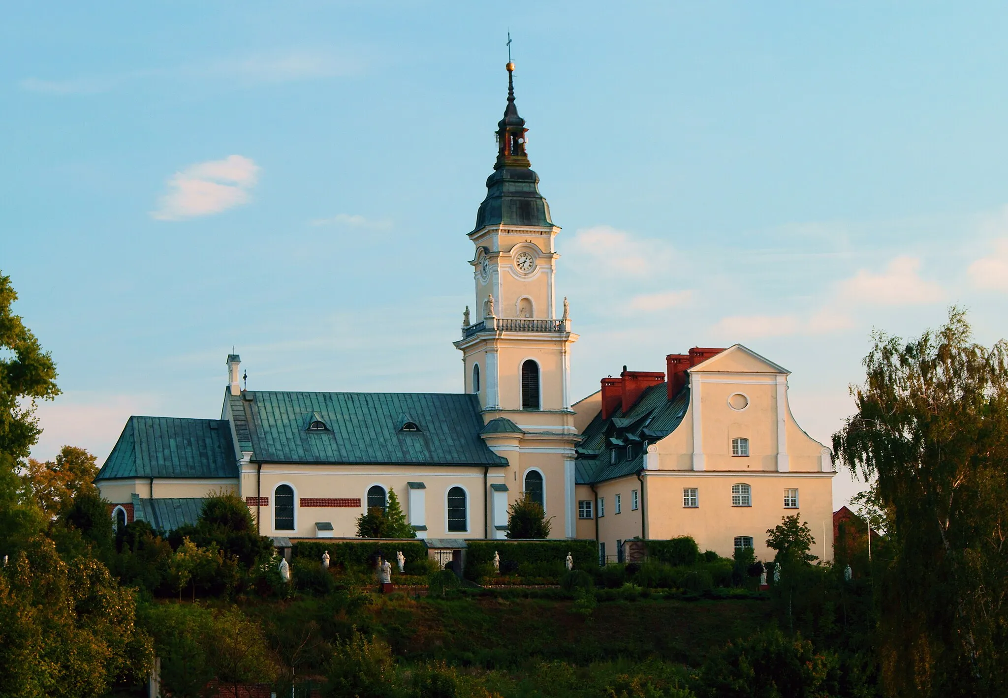 Photo showing: Brdów - zespół klasztorny paulinów z 2. połowy XVIII w. kościół pw. św. Wojciecha, klasztor (zabytek nr 5/239)
