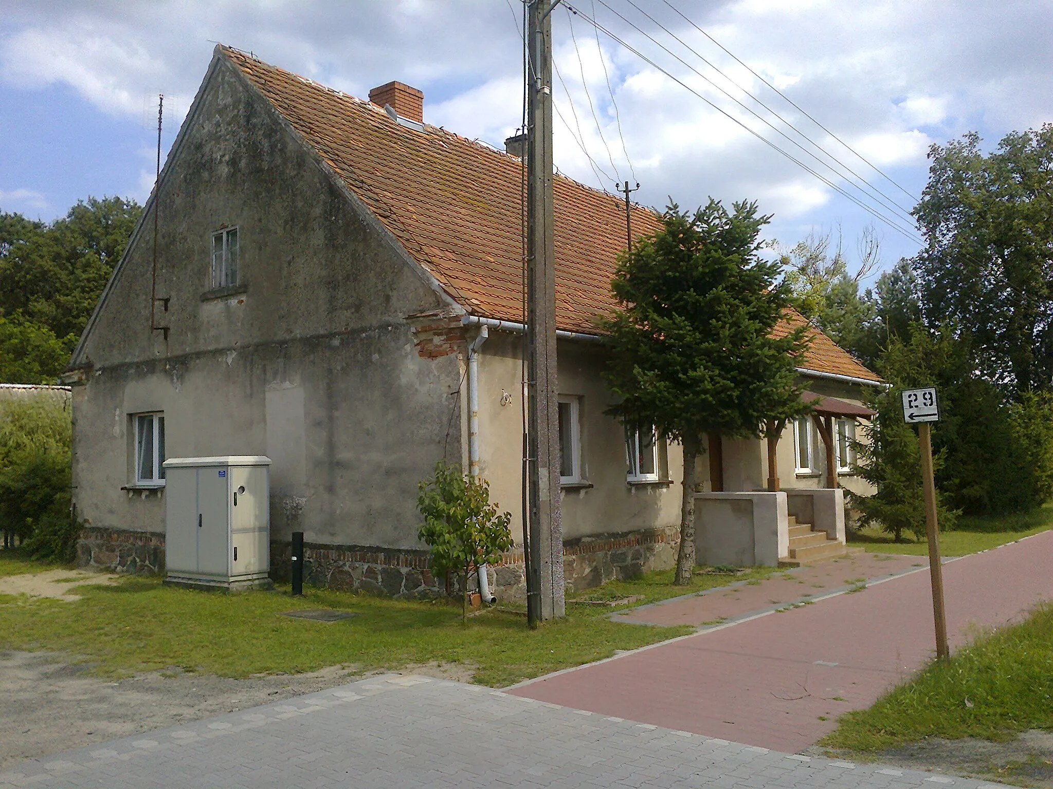 Photo showing: Old building in Biała Wieś (Poland)