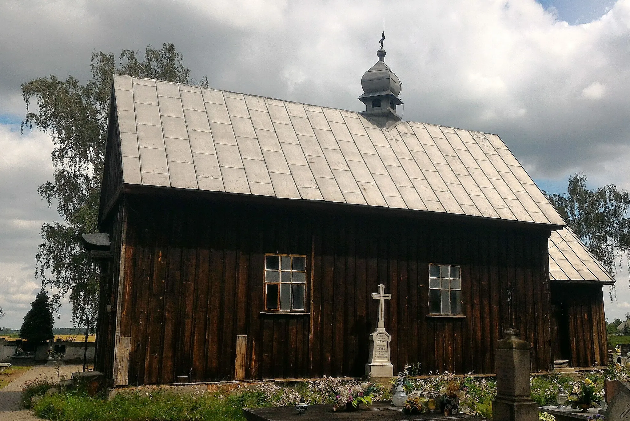 Photo showing: Cmentarz w Topoli Królewskiej: kaplica