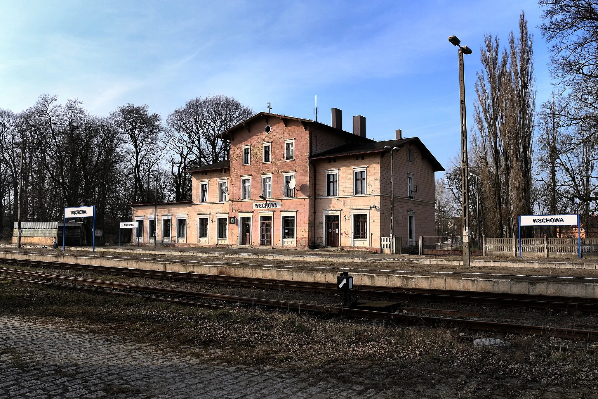 Photo showing: Wschowa, railway station