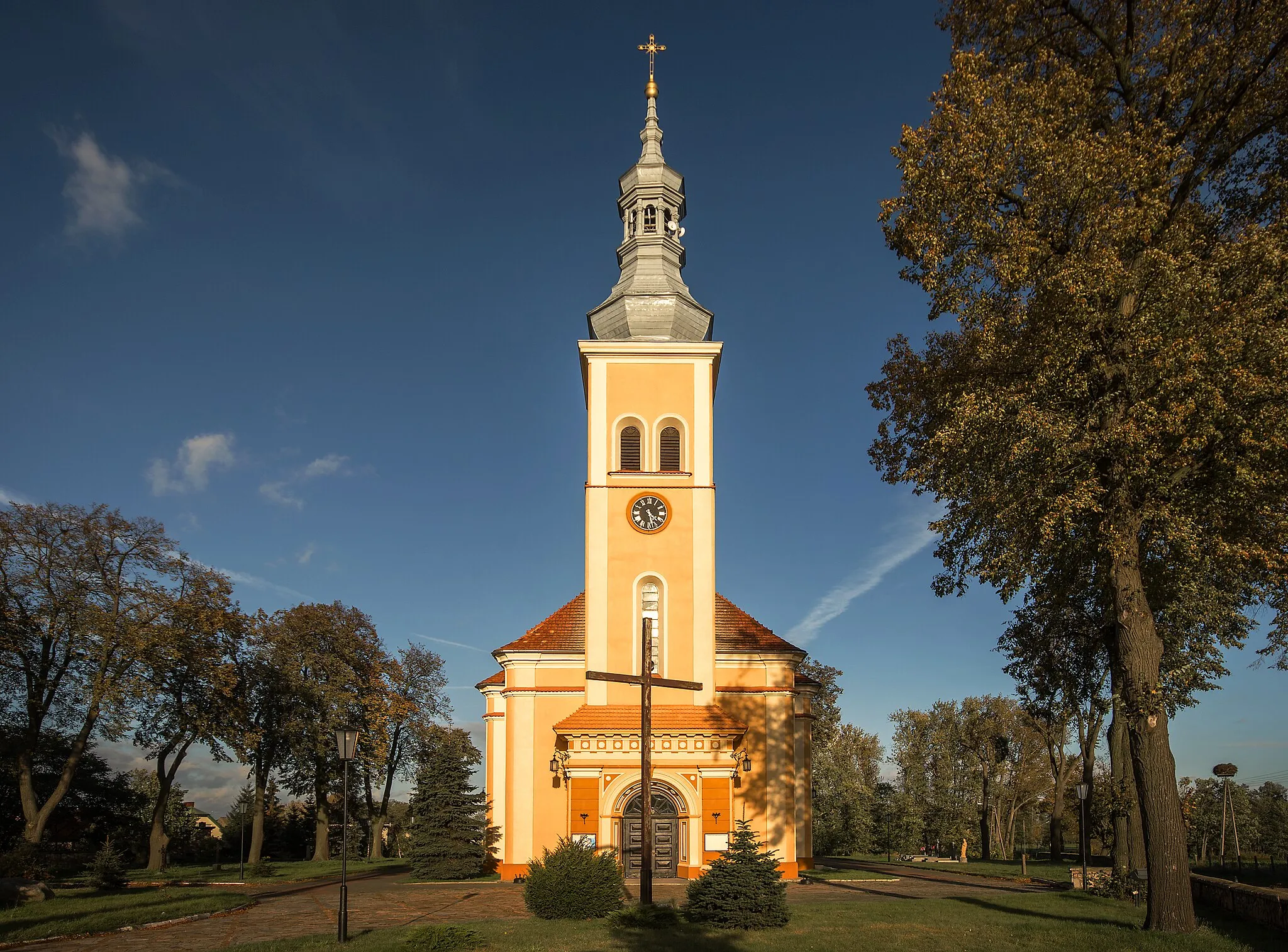 Photo showing: Kościół Narodzenia NMP, Wałków, gm. Koźmin Wielkopolski, pow. krotoszyński, woj. wielkopolskie