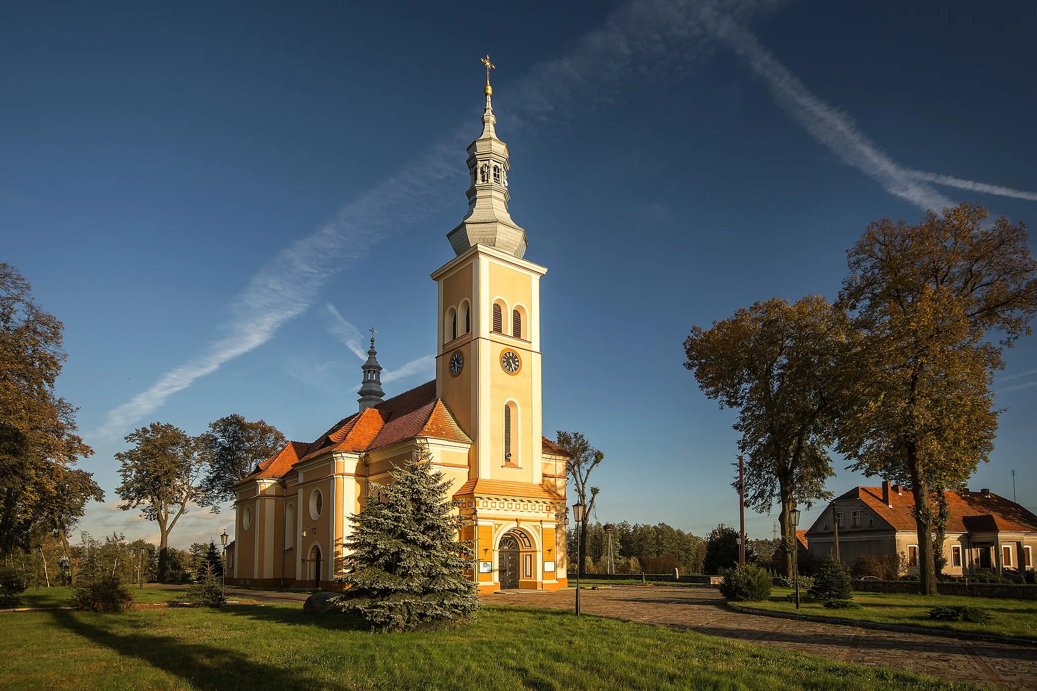 Photo showing: Kościół Narodzenia NMP, Wałków, gm. Koźmin Wielkopolski, pow. krotoszyński, woj. wielkopolskie