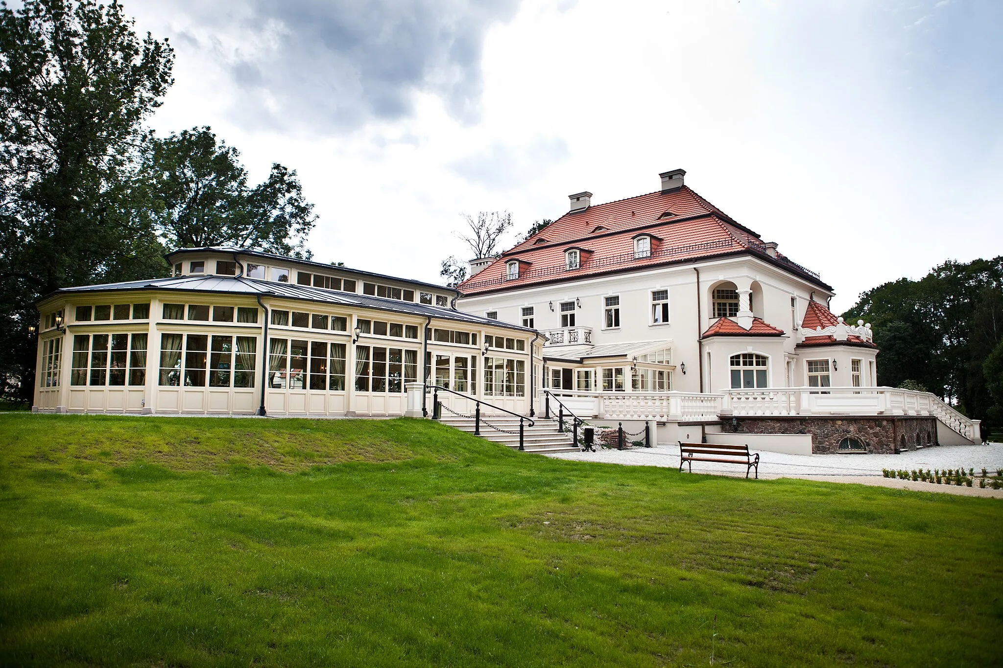 Photo showing: Pałac Tłokinia