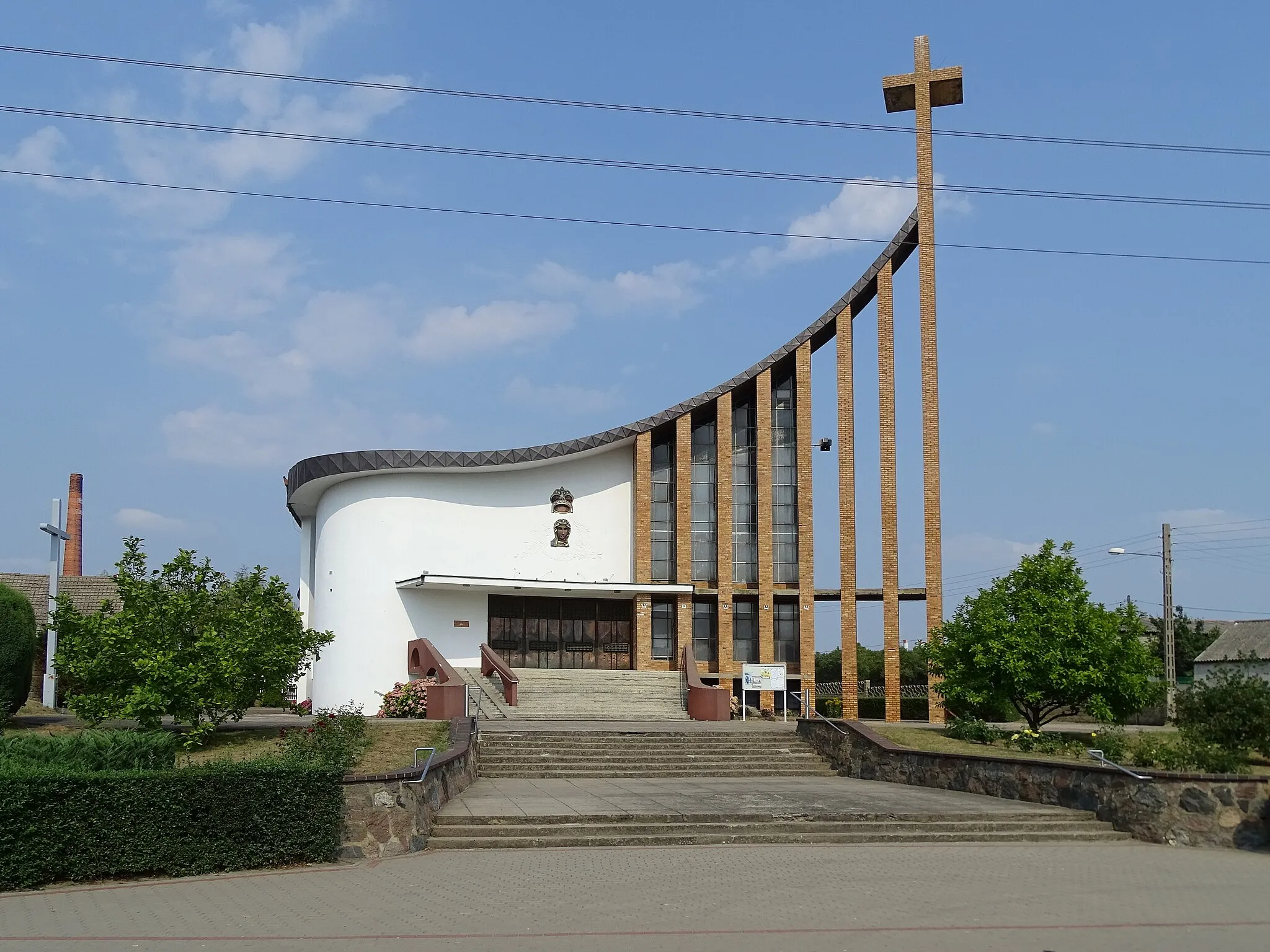 Photo showing: Kościół Matki Boskiej Częstochowskiej w Pudliszkach