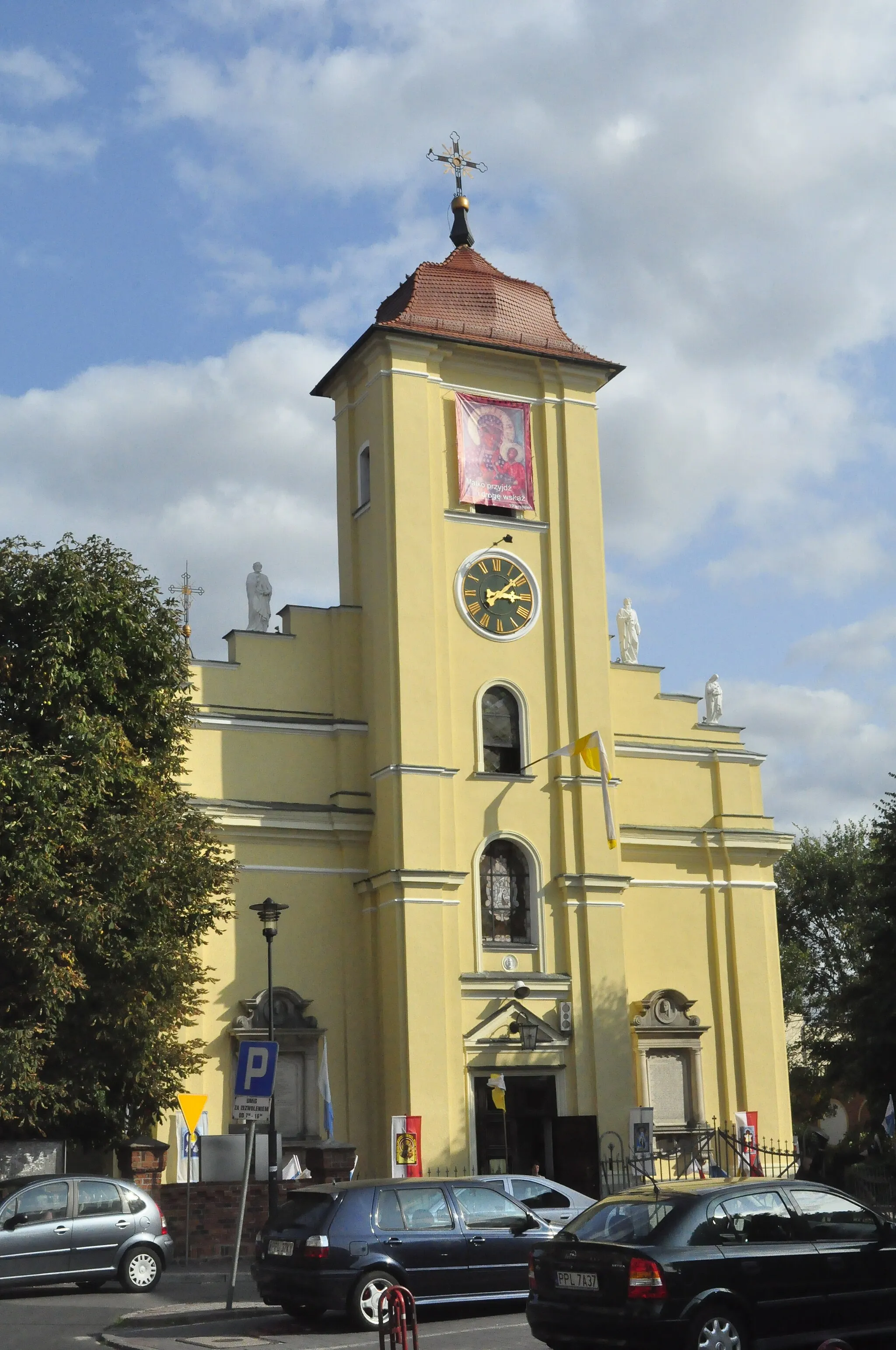 Photo showing: Pleszew - kościół par. p.w. Ścięcia św. Jana Chrzciciela