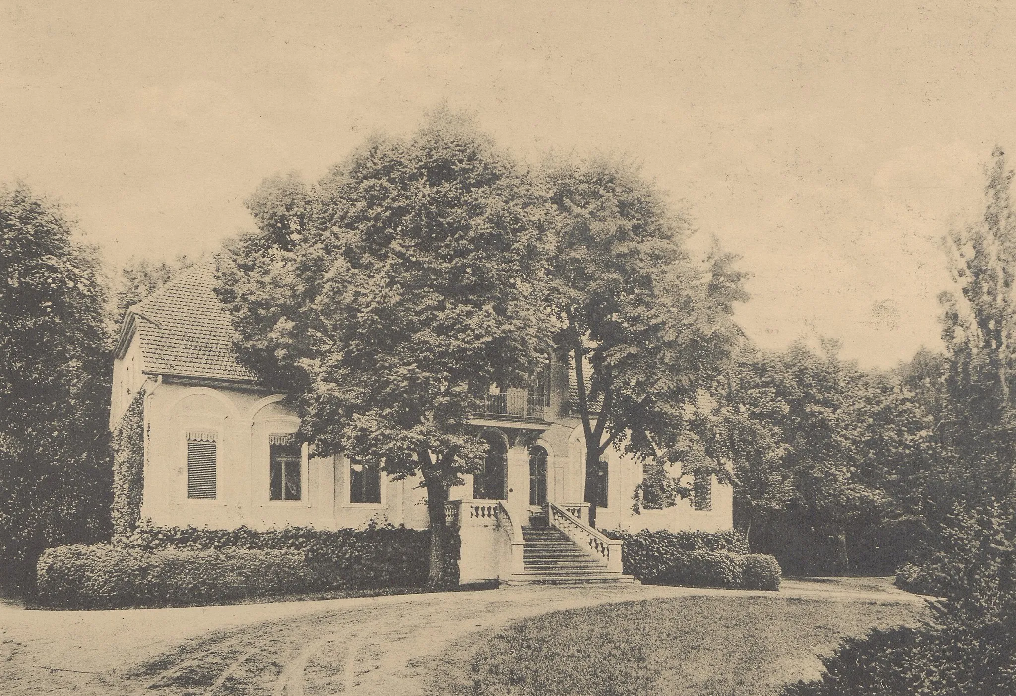 Photo showing: Adres wydawniczy: Poznań : L. Durczykiewicz w Czempiniu, 1912 (Poznań : "Praca") Opis fizyczny: 42 s., [121] s. fot. ; 36 cm