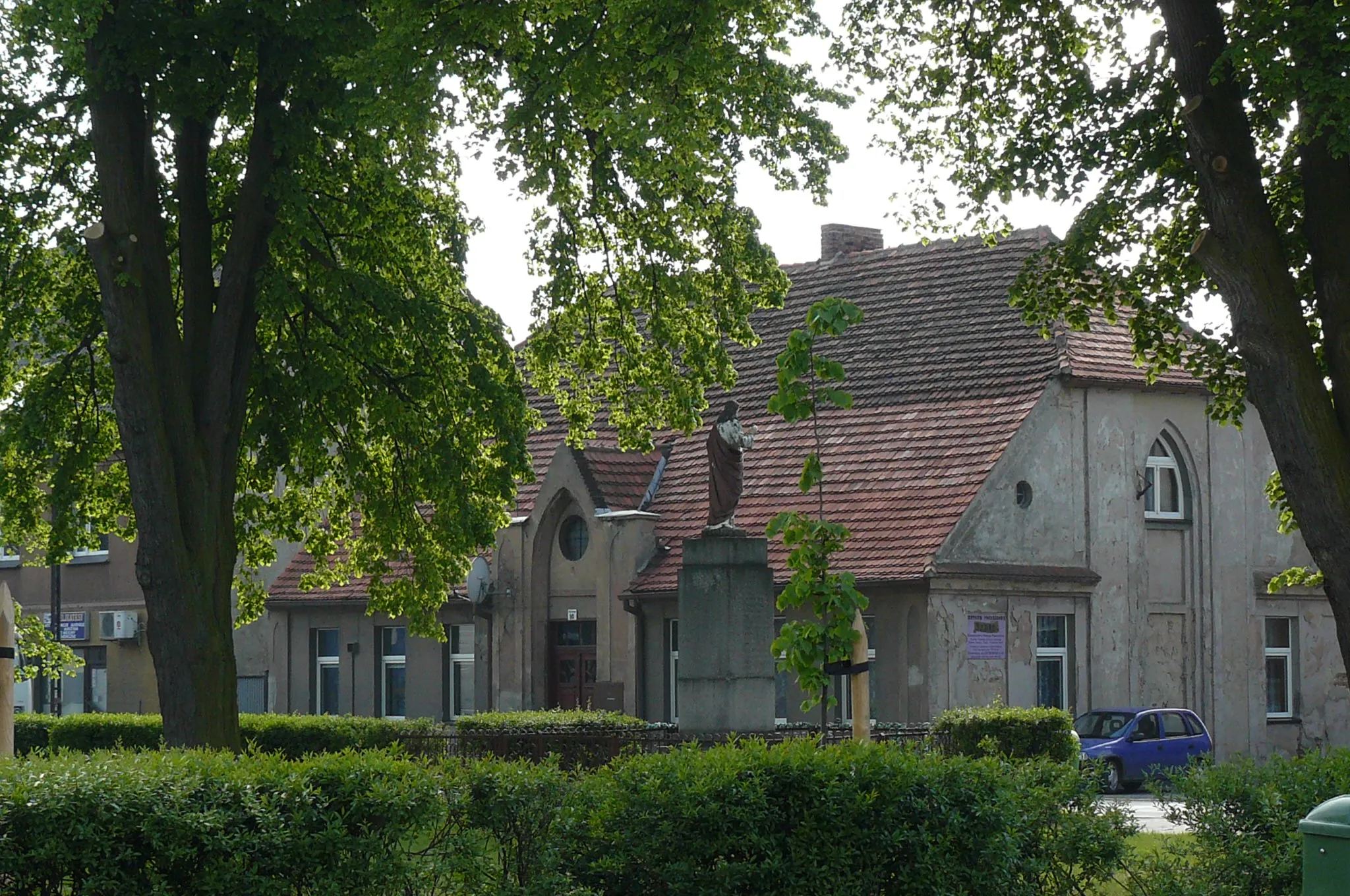 Photo showing: Rynek w Cieszkowie.