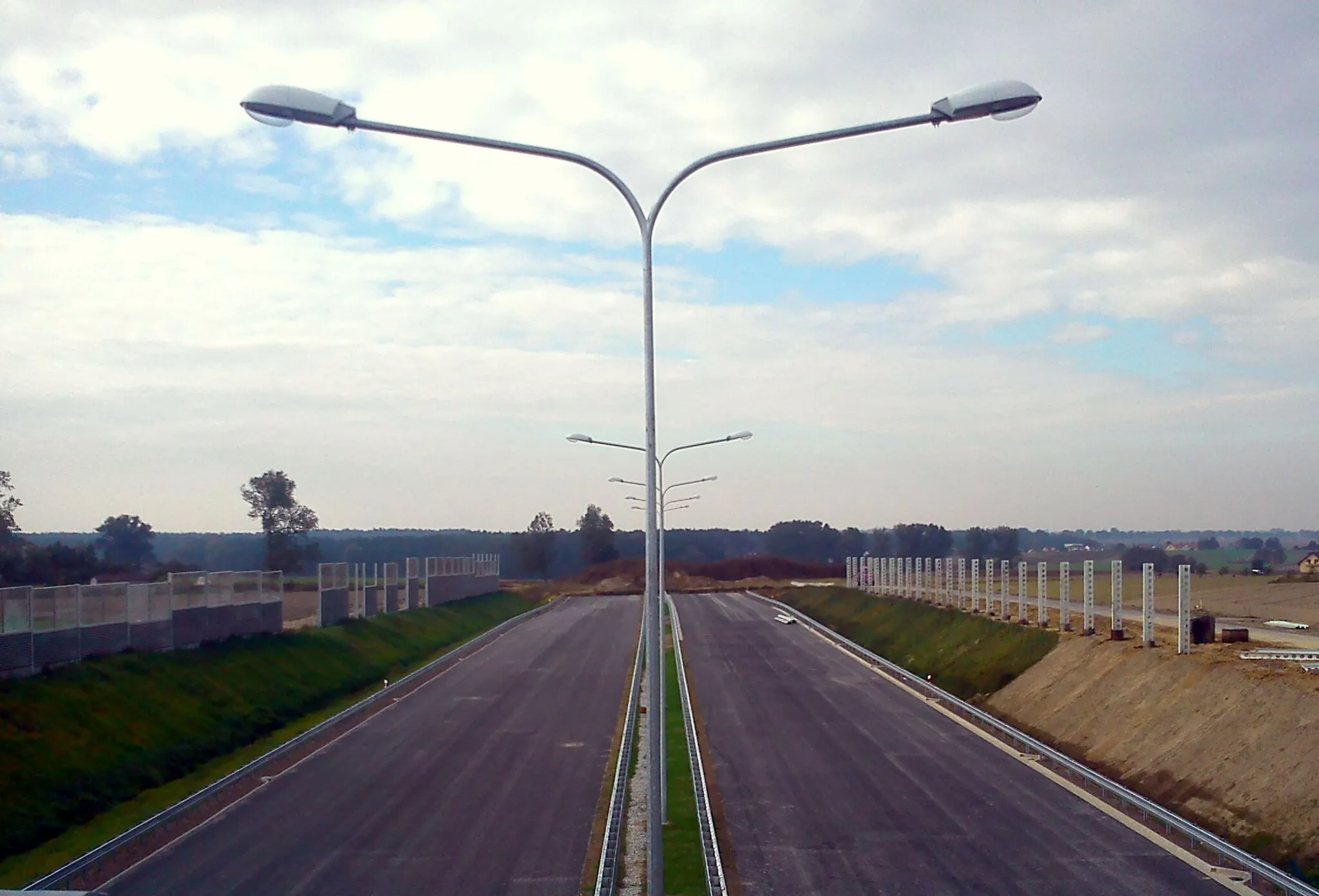 Photo showing: Straße nach Westen