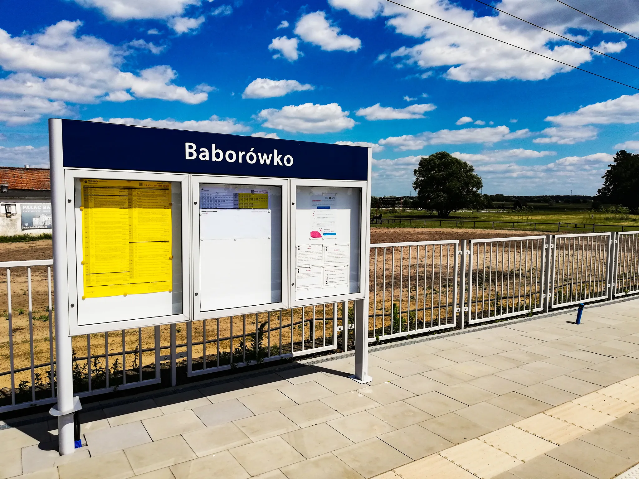 Photo showing: Baborówko - railway timetable.