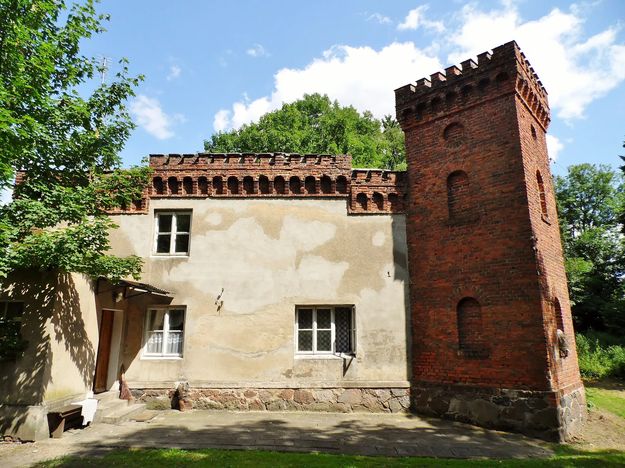 Photo showing: The manor of 2 half of the nineteenth century coach house, park - Żakowo / Region Lipno / Leszno district / province. Greater Poland / Poland
